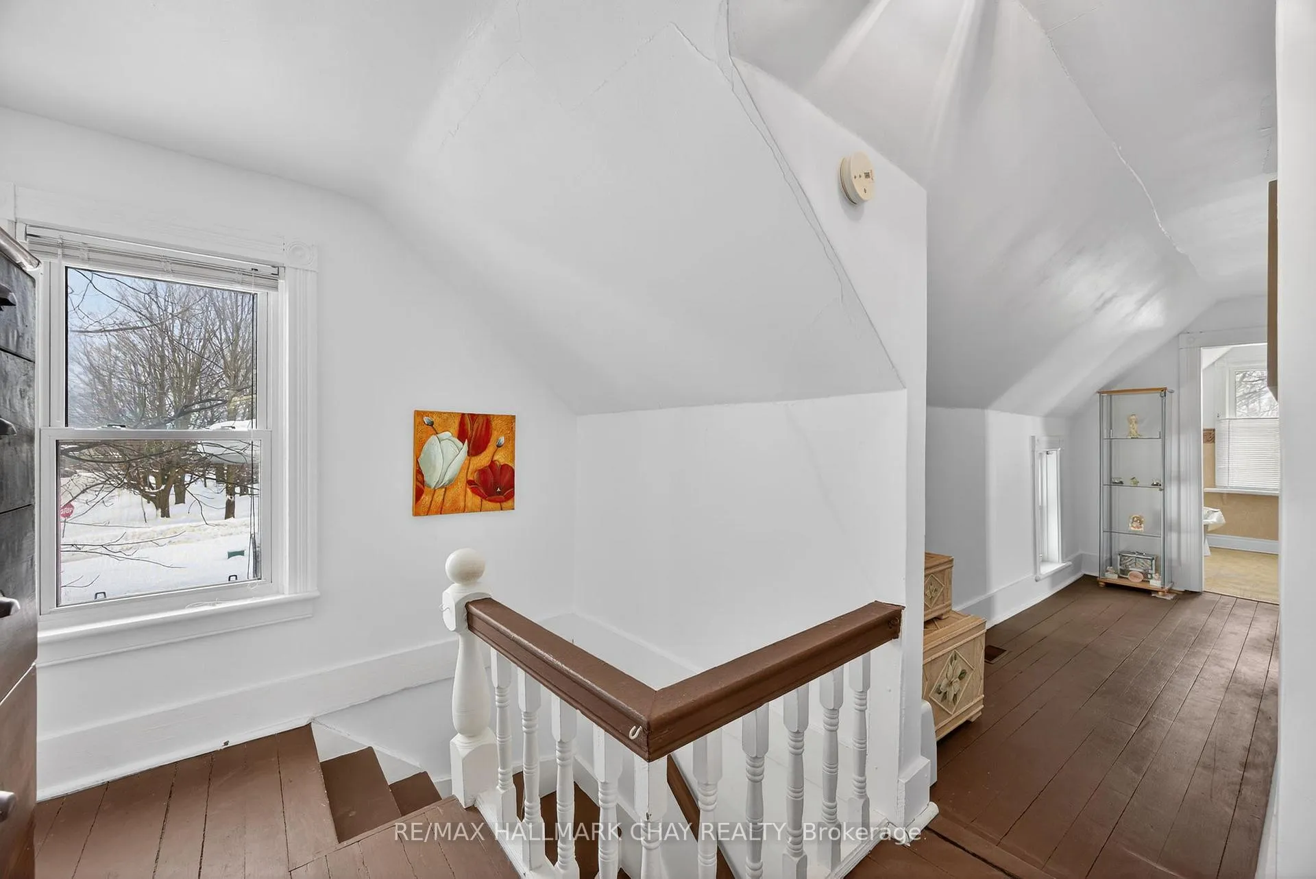 Photo 14 of 9 Maria Street, Springwater, Elmvale — HOMEH