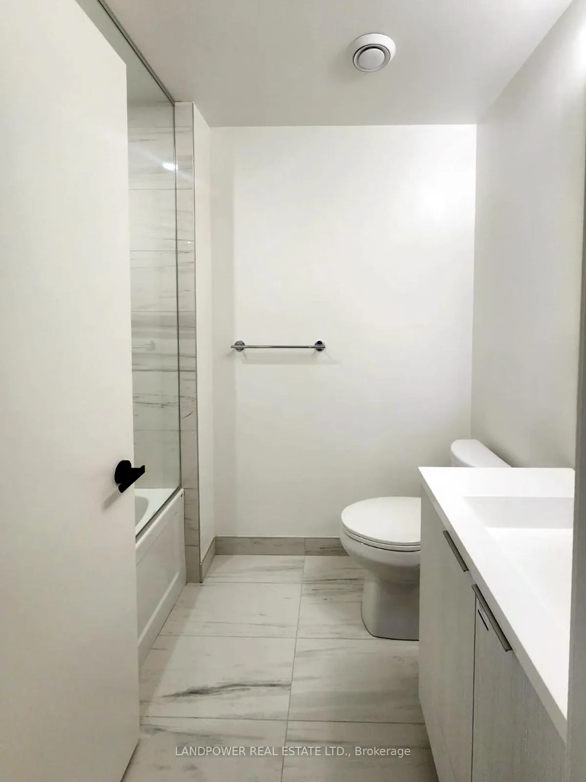 Photo 3 of Unit 2603, 8 Interchange Way, Vaughan, Vaughan Corporate Centre — HOMEH