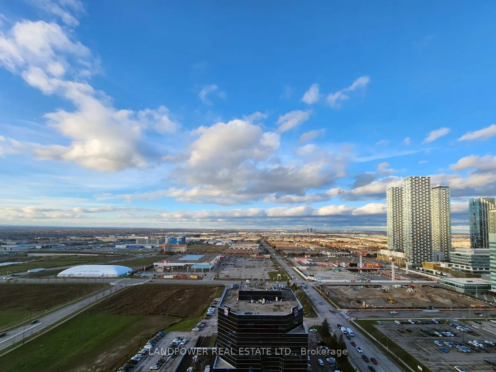 Photo 5 of Unit 2603, 8 Interchange Way, Vaughan, Vaughan Corporate Centre — HOMEH