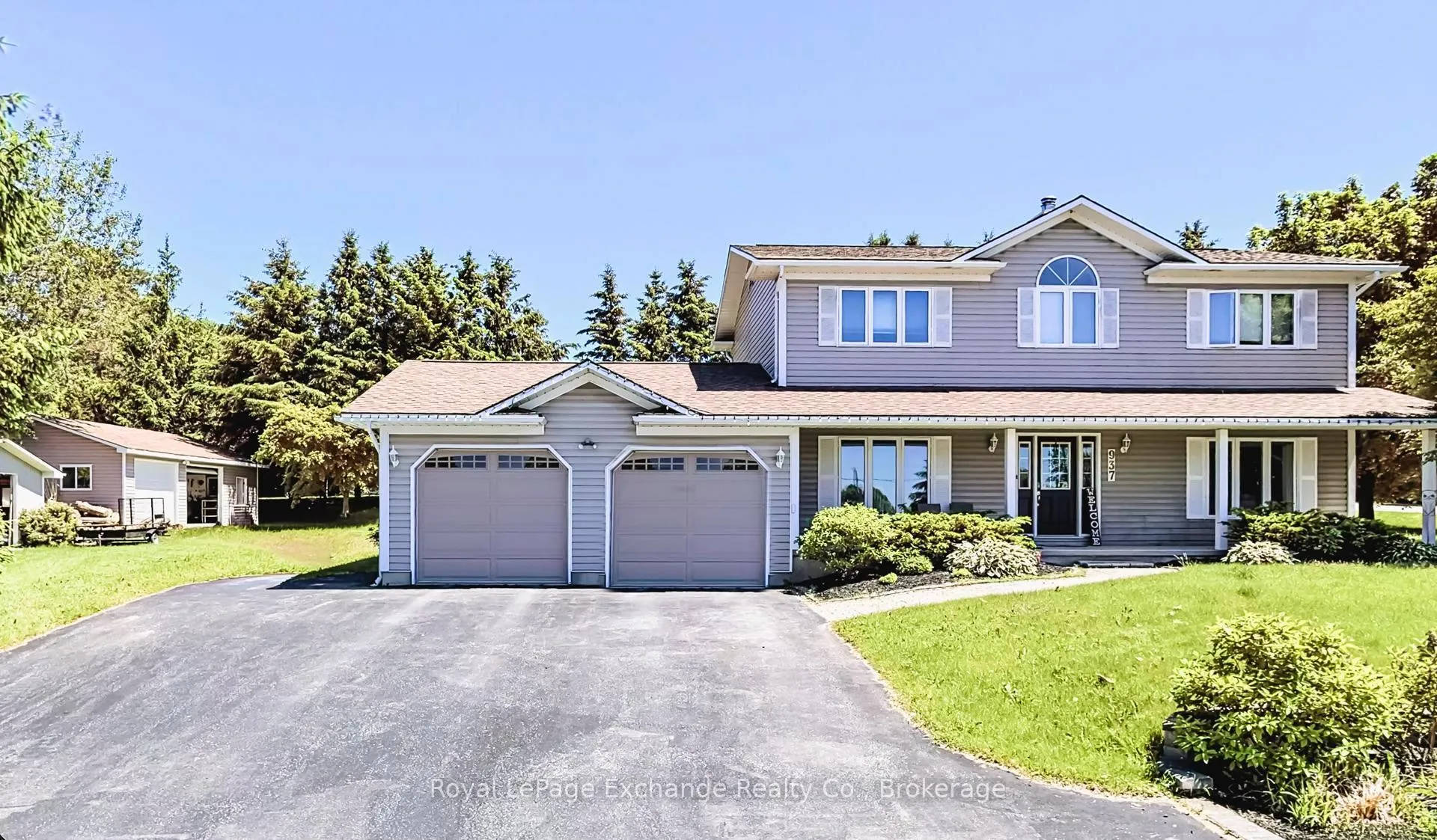 Photo 2 of 937 Kris Street, Huron-Kinloss — HOMEH