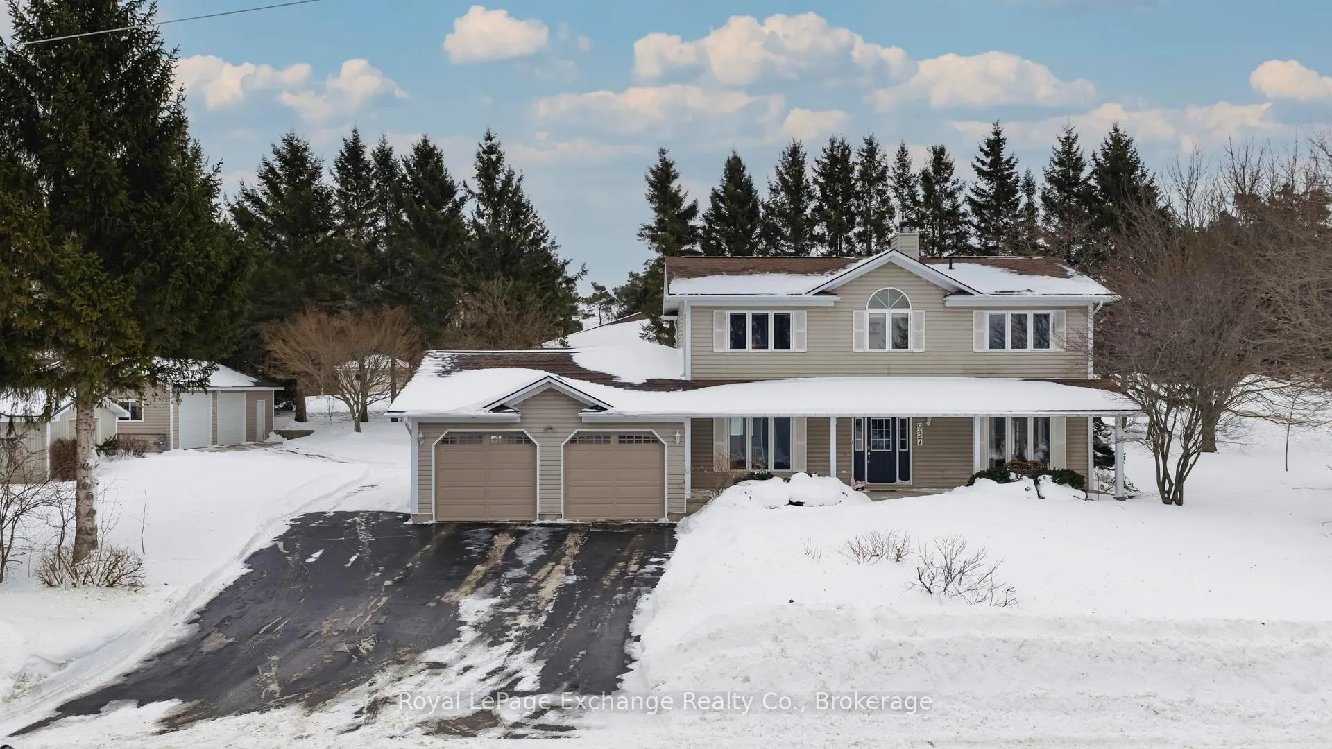 Photo 4 of 937 Kris Street, Huron-Kinloss — HOMEH