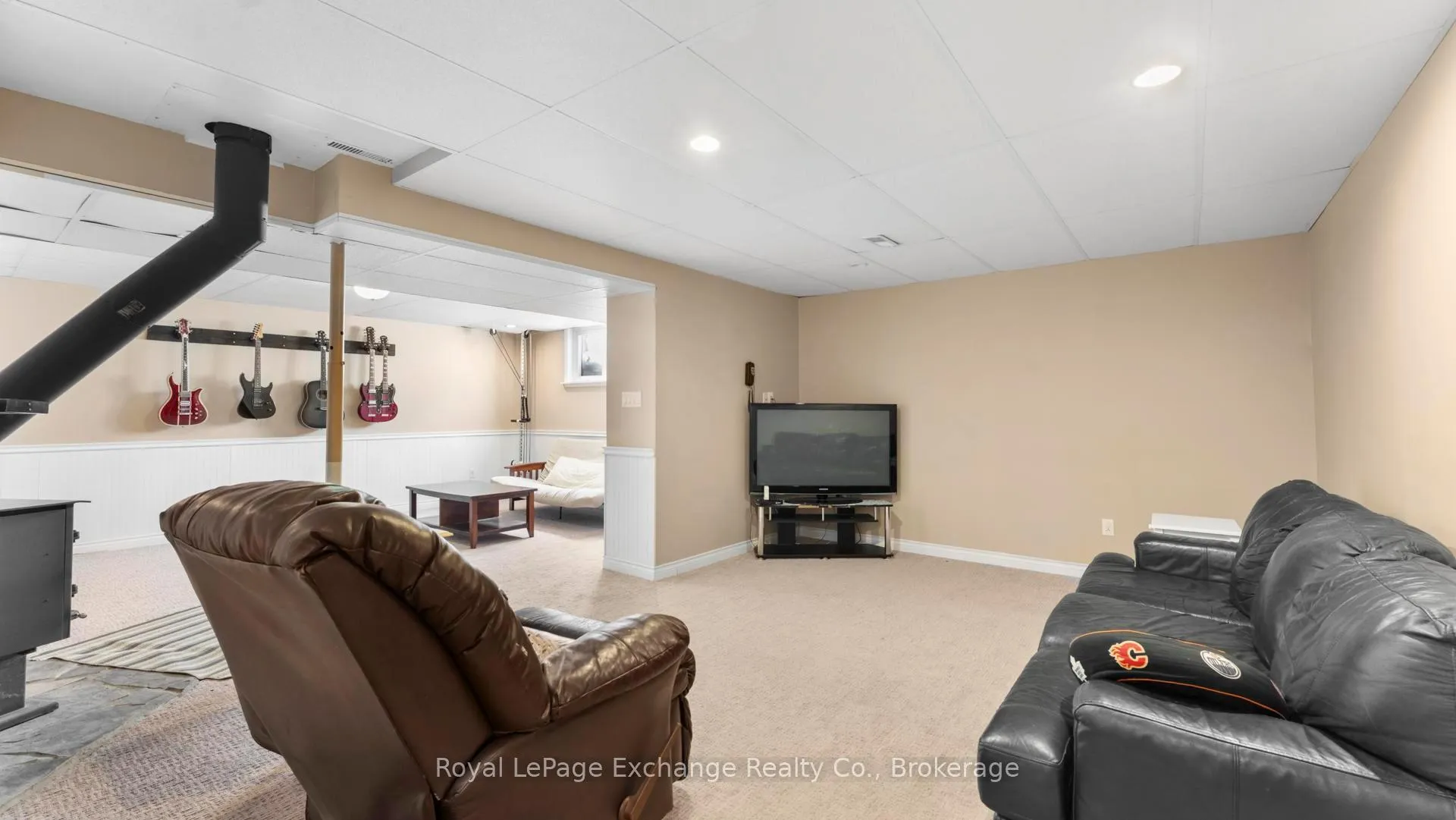 Photo 40 of 937 Kris Street, Huron-Kinloss — HOMEH