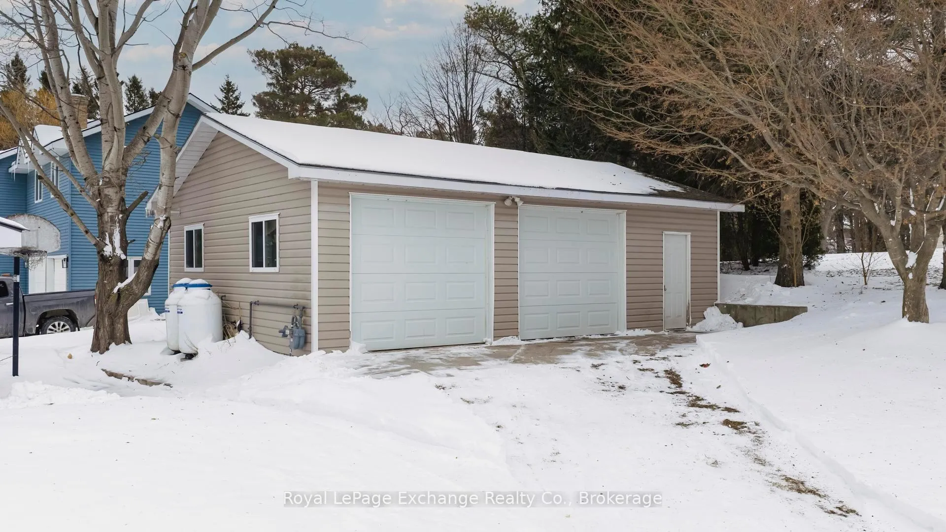 Photo 48 of 937 Kris Street, Huron-Kinloss — HOMEH
