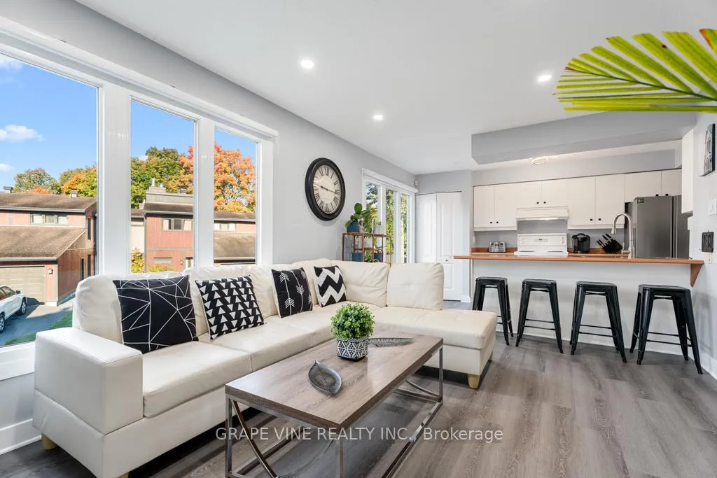 Photo 9 of Unit 58, 280 Mcclellan Road, Ottawa, Arlington Woods — HOMEH