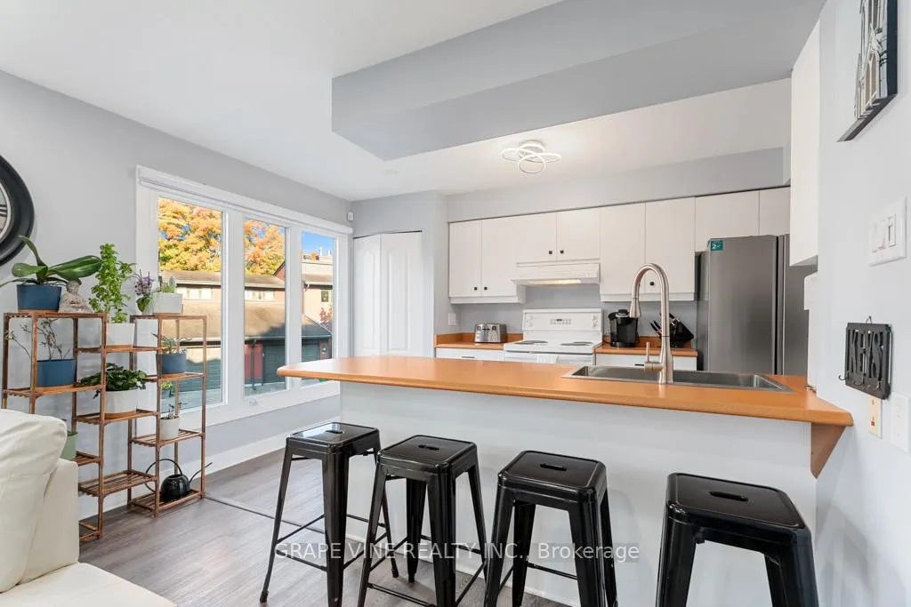 Photo 10 of Unit 58, 280 Mcclellan Road, Ottawa, Arlington Woods — HOMEH