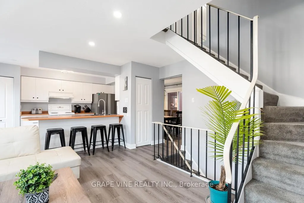 Photo 23 of Unit 58, 280 Mcclellan Road, Ottawa, Arlington Woods — HOMEH