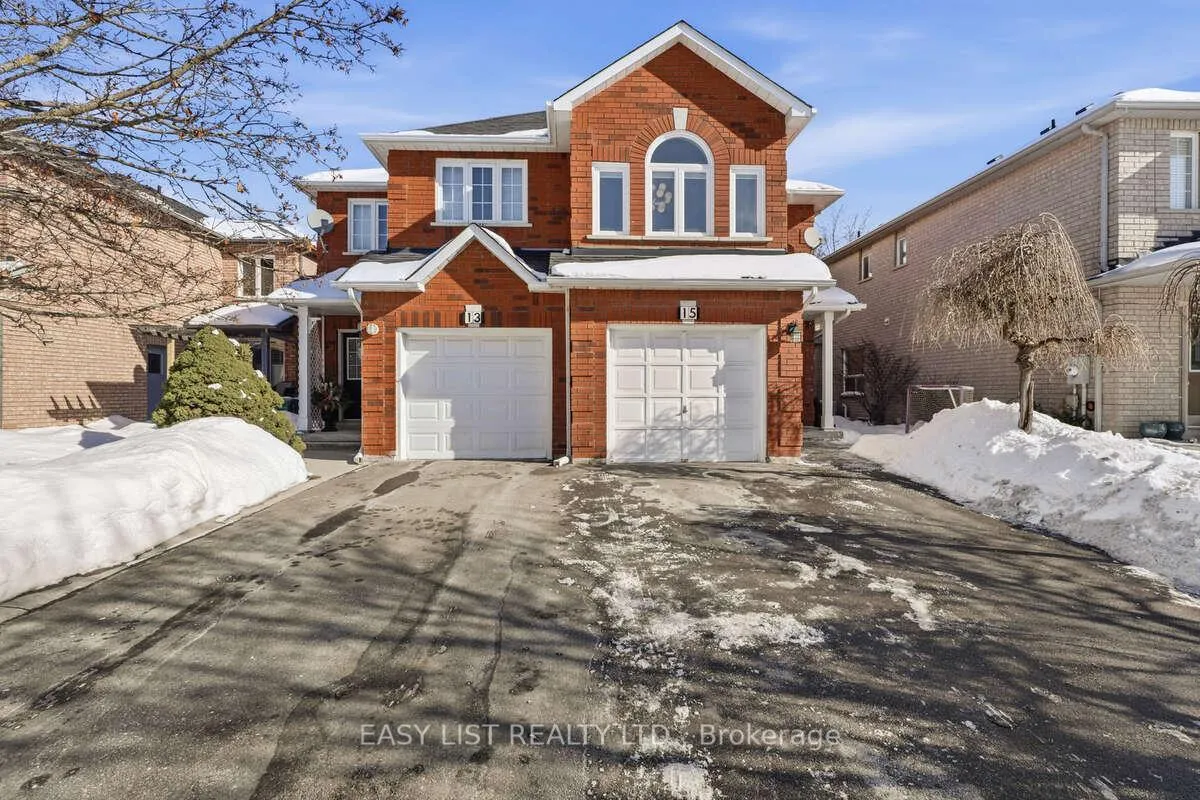 Photo 2 of 15 Coolspring Crescent, Caledon, Bolton East — HOMEH