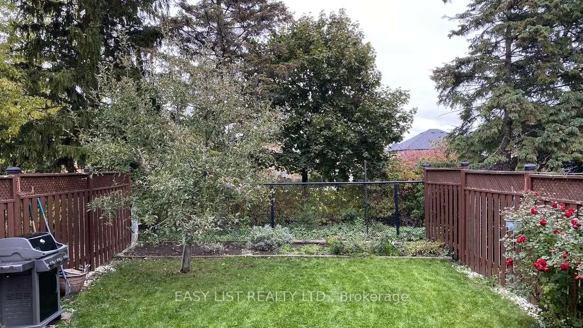 Photo 38 of 15 Coolspring Crescent, Caledon, Bolton East — HOMEH