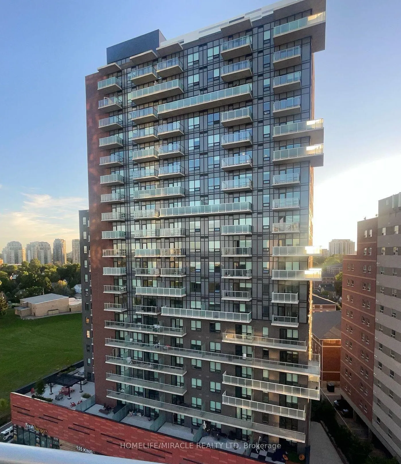 Front of Unit 1206, 158 King Street N