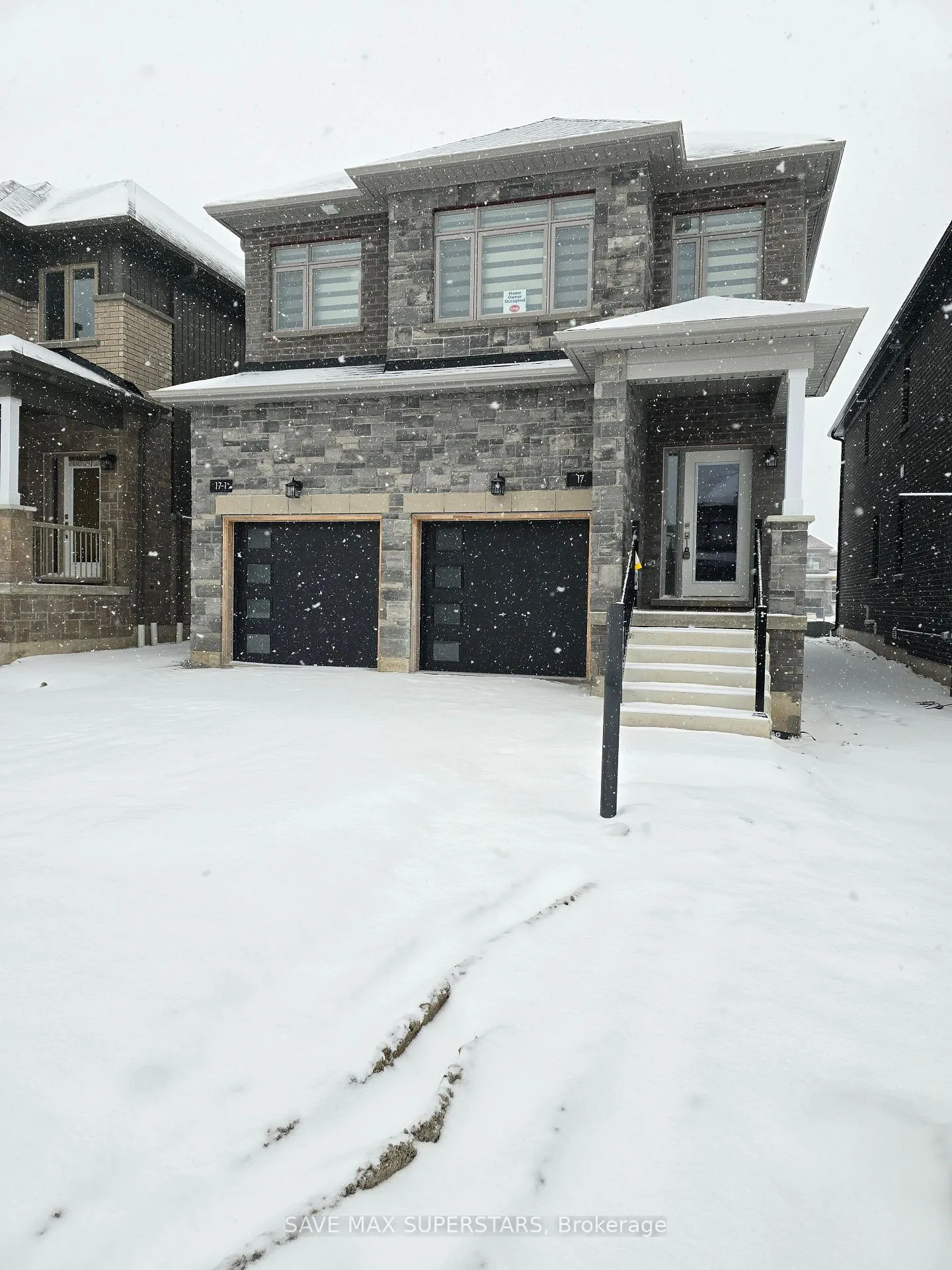 Photo 2 of 17 Barnyard Trail, Barrie, Rural Barrie Southeast — HOMEH