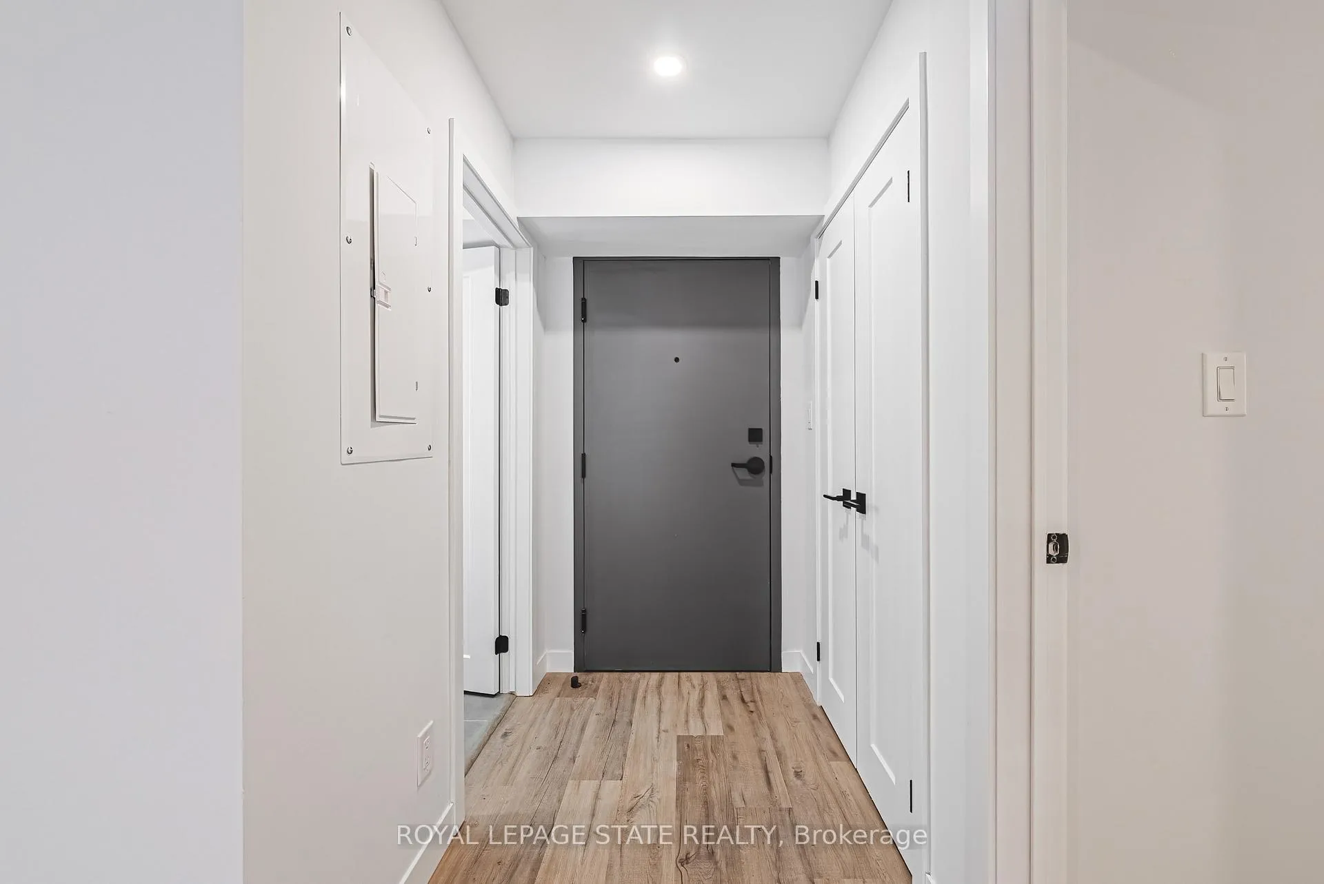 Photo 3 of Unit 103, 555 Sanatorium Road, Hamilton, Mountview — HOMEH