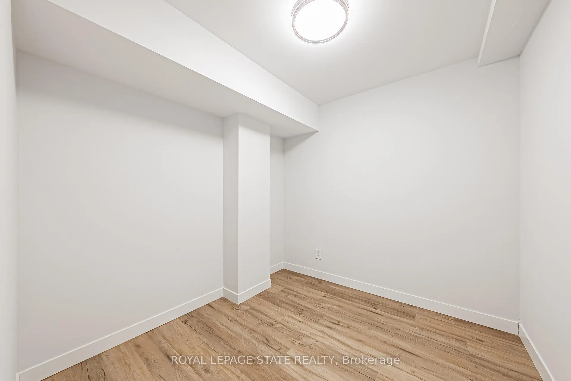 Photo 5 of Unit 103, 555 Sanatorium Road, Hamilton, Mountview — HOMEH
