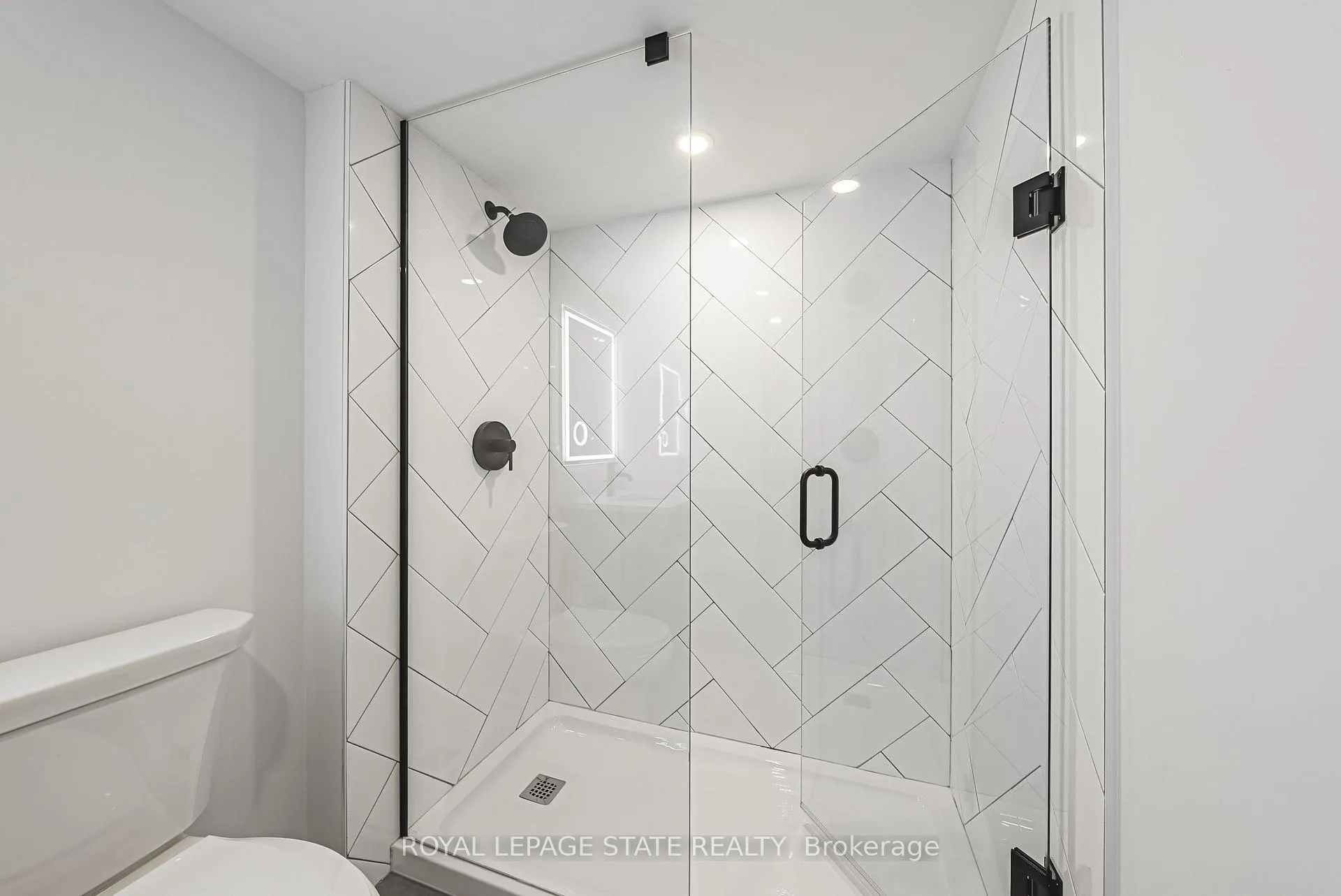 Photo 13 of Unit 103, 555 Sanatorium Road, Hamilton, Mountview — HOMEH