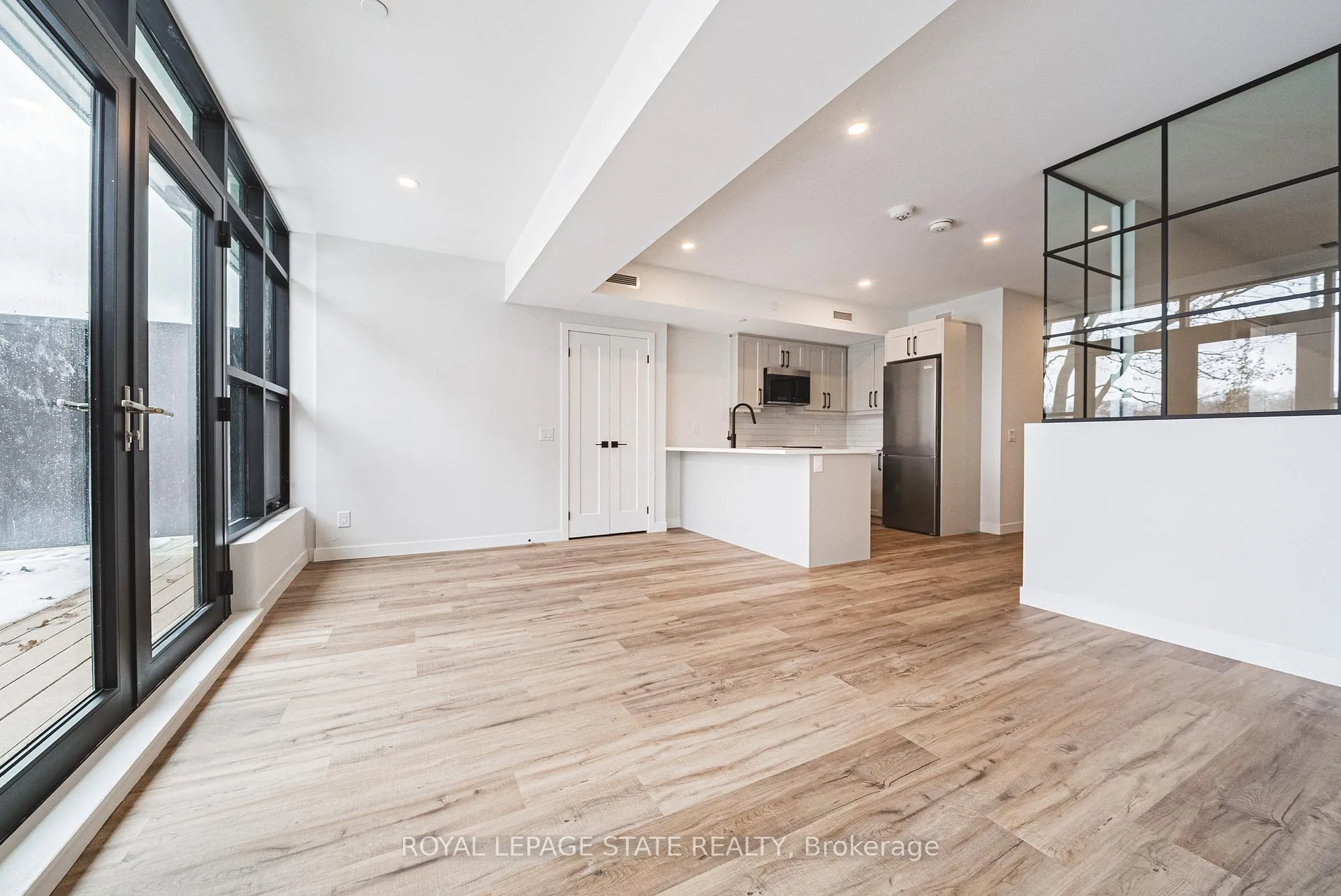 Photo 3 of Unit 206, 555 Sanatorium Road, Hamilton, Mountview — HOMEH