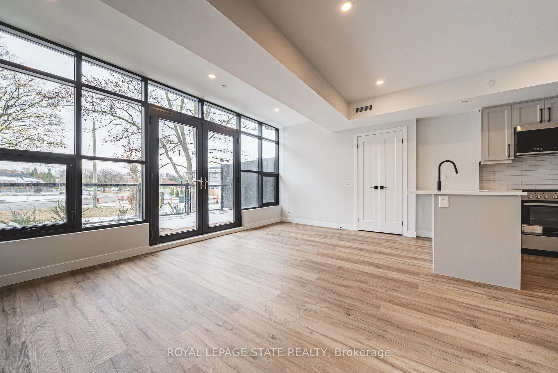 Photo 4 of Unit 206, 555 Sanatorium Road, Hamilton, Mountview — HOMEH