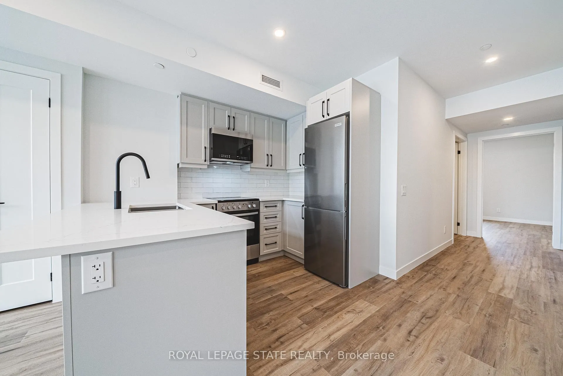 Photo 6 of Unit 206, 555 Sanatorium Road, Hamilton, Mountview — HOMEH