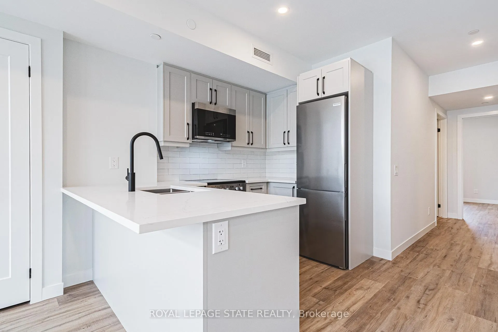 Photo 8 of Unit 206, 555 Sanatorium Road, Hamilton, Mountview — HOMEH