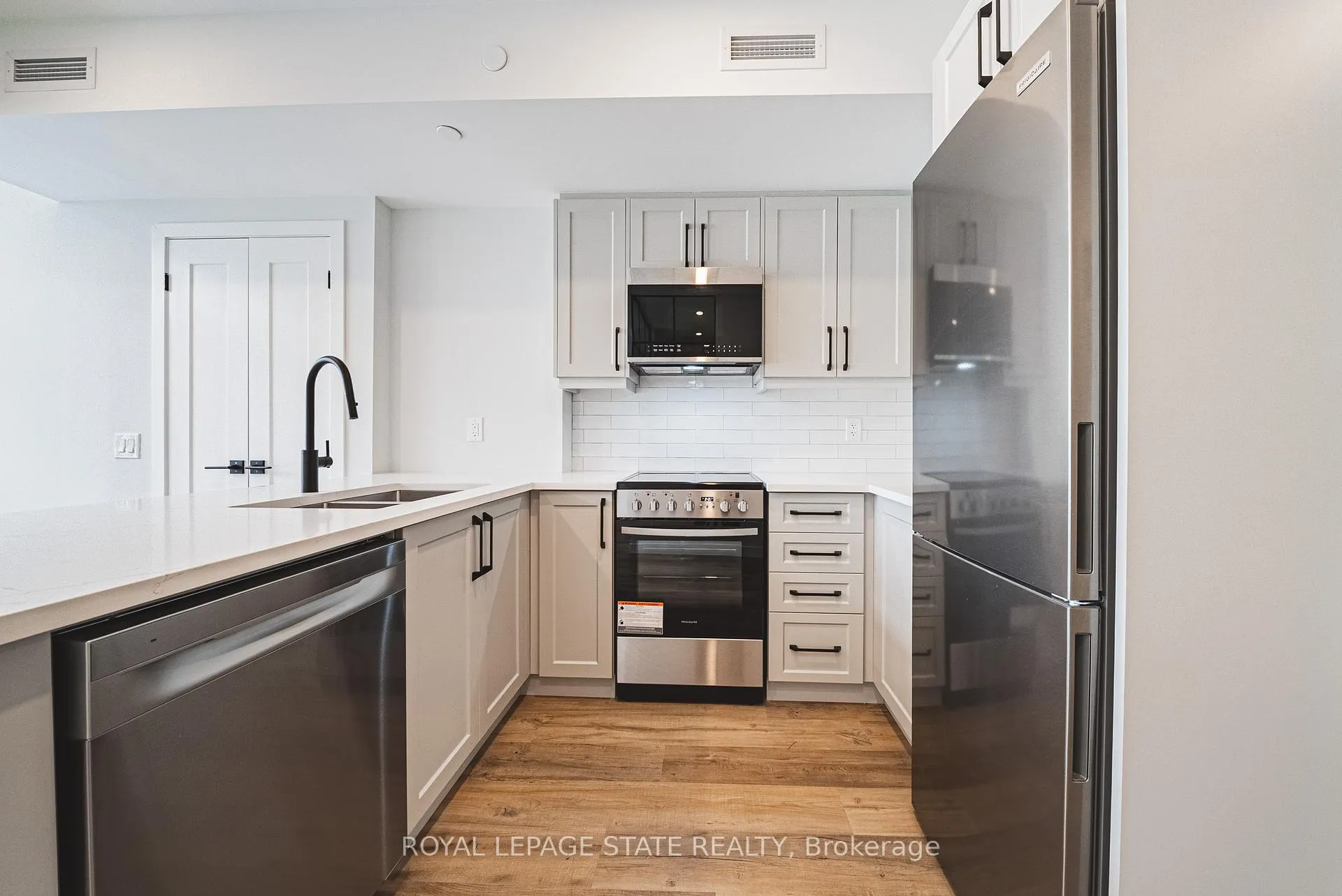Photo 10 of Unit 206, 555 Sanatorium Road, Hamilton, Mountview — HOMEH