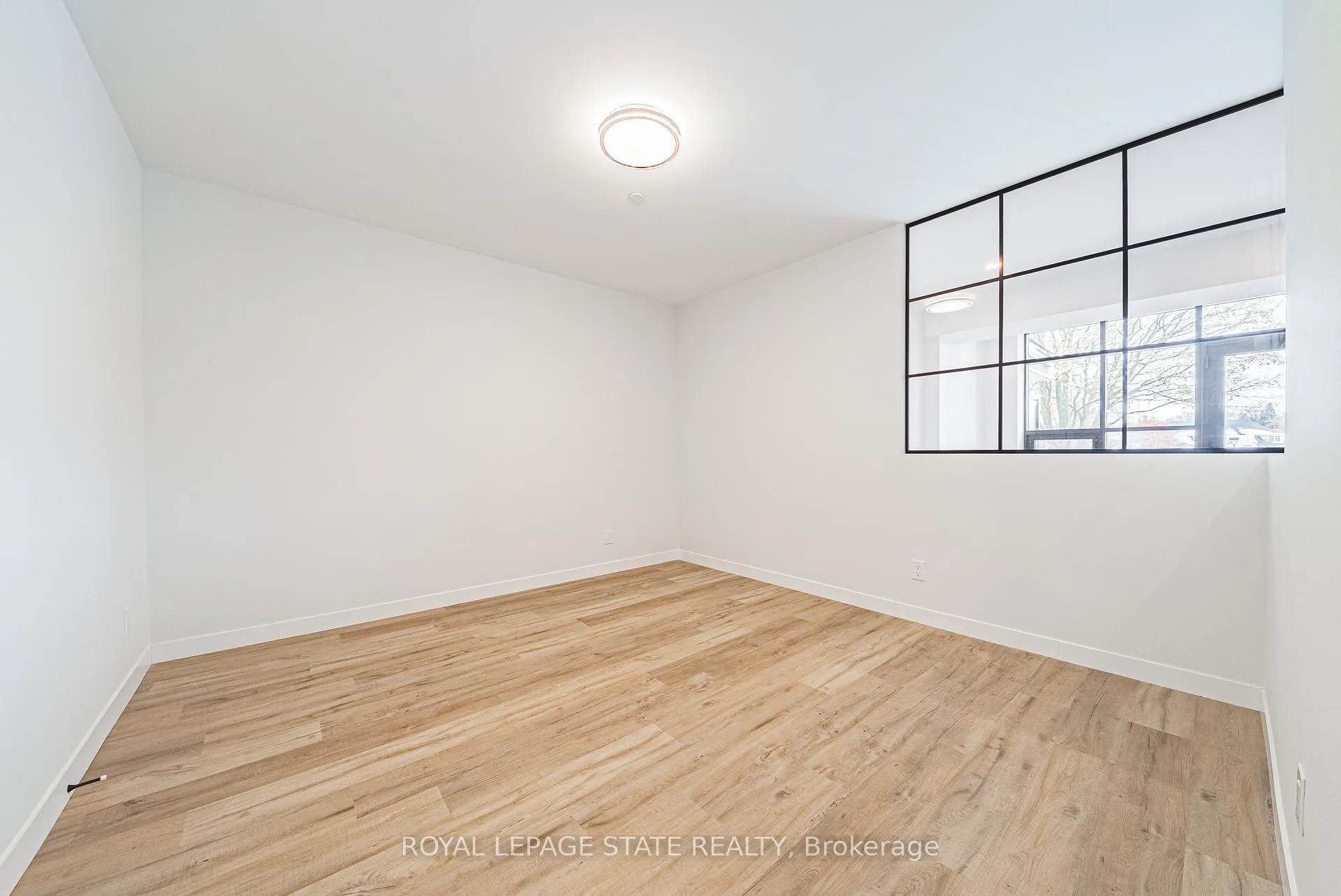 Photo 11 of Unit 206, 555 Sanatorium Road, Hamilton, Mountview — HOMEH