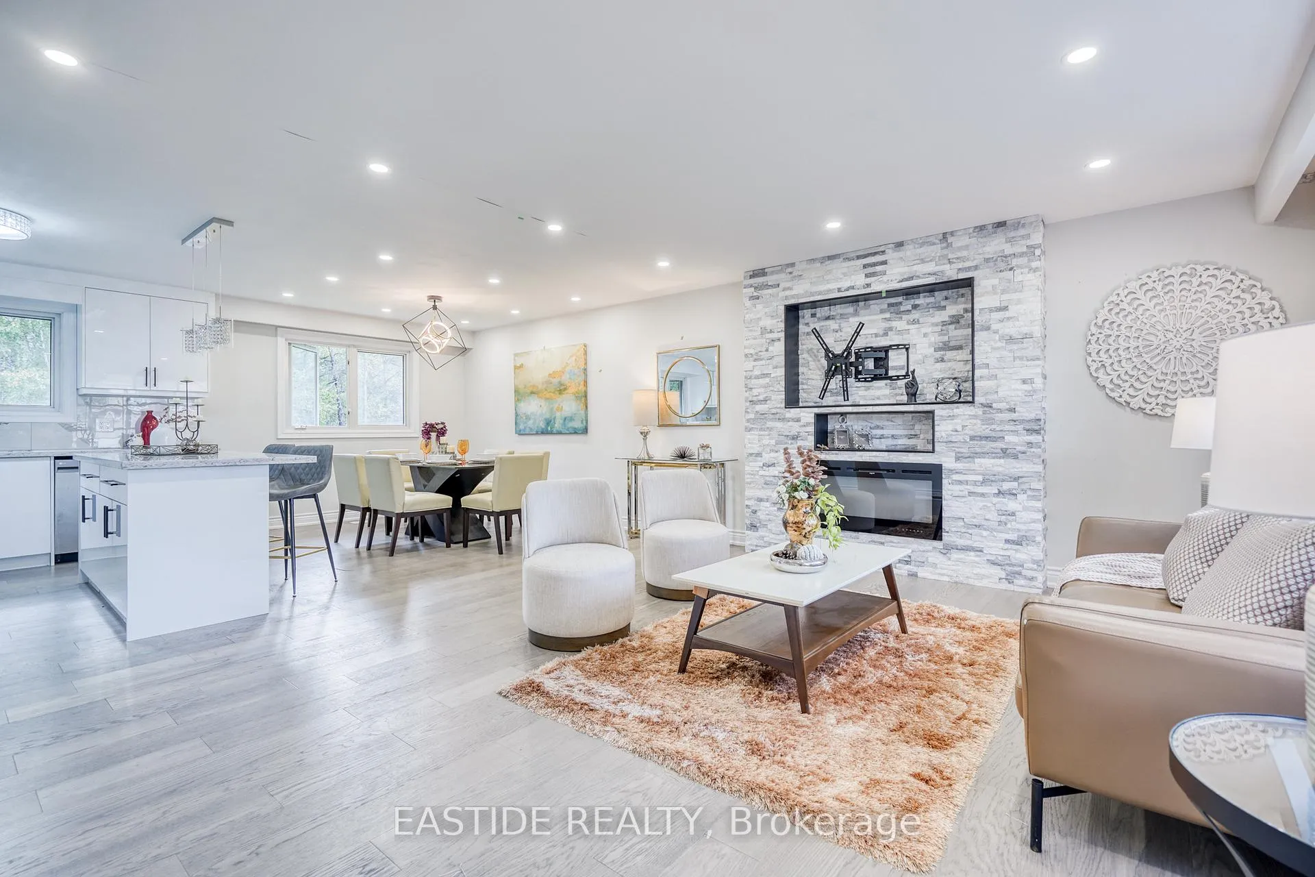 Photo 7 of 82 Miller Drive, Barrie, Edgehill Drive — HOMEH