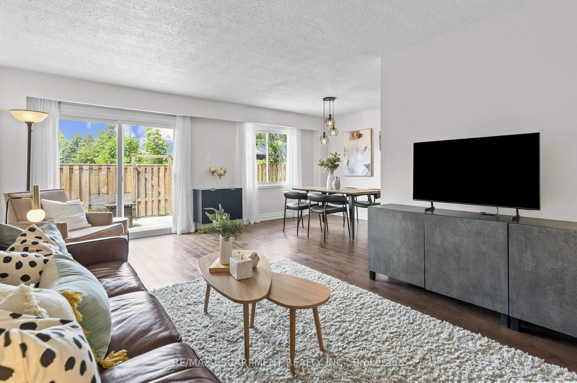 Photo 1 of Unit 1, 4197 Longmoor Drive, Burlington, Shoreacres — HOMEH