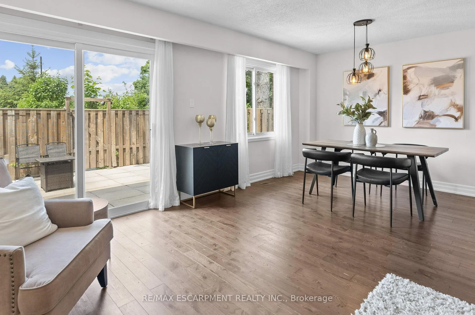 Photo 6 of Unit 1, 4197 Longmoor Drive, Burlington, Shoreacres — HOMEH