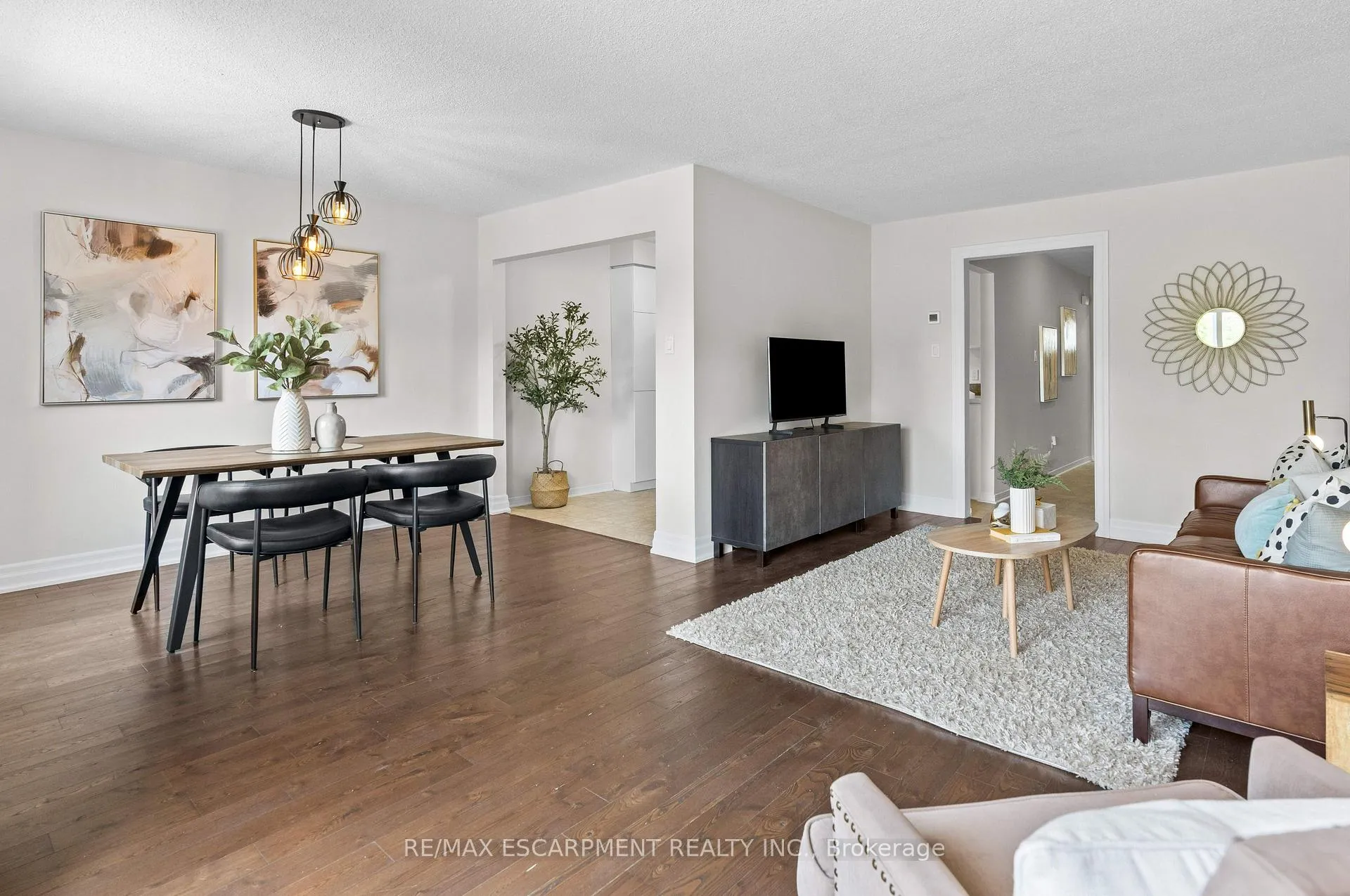 Photo 7 of Unit 1, 4197 Longmoor Drive, Burlington, Shoreacres — HOMEH