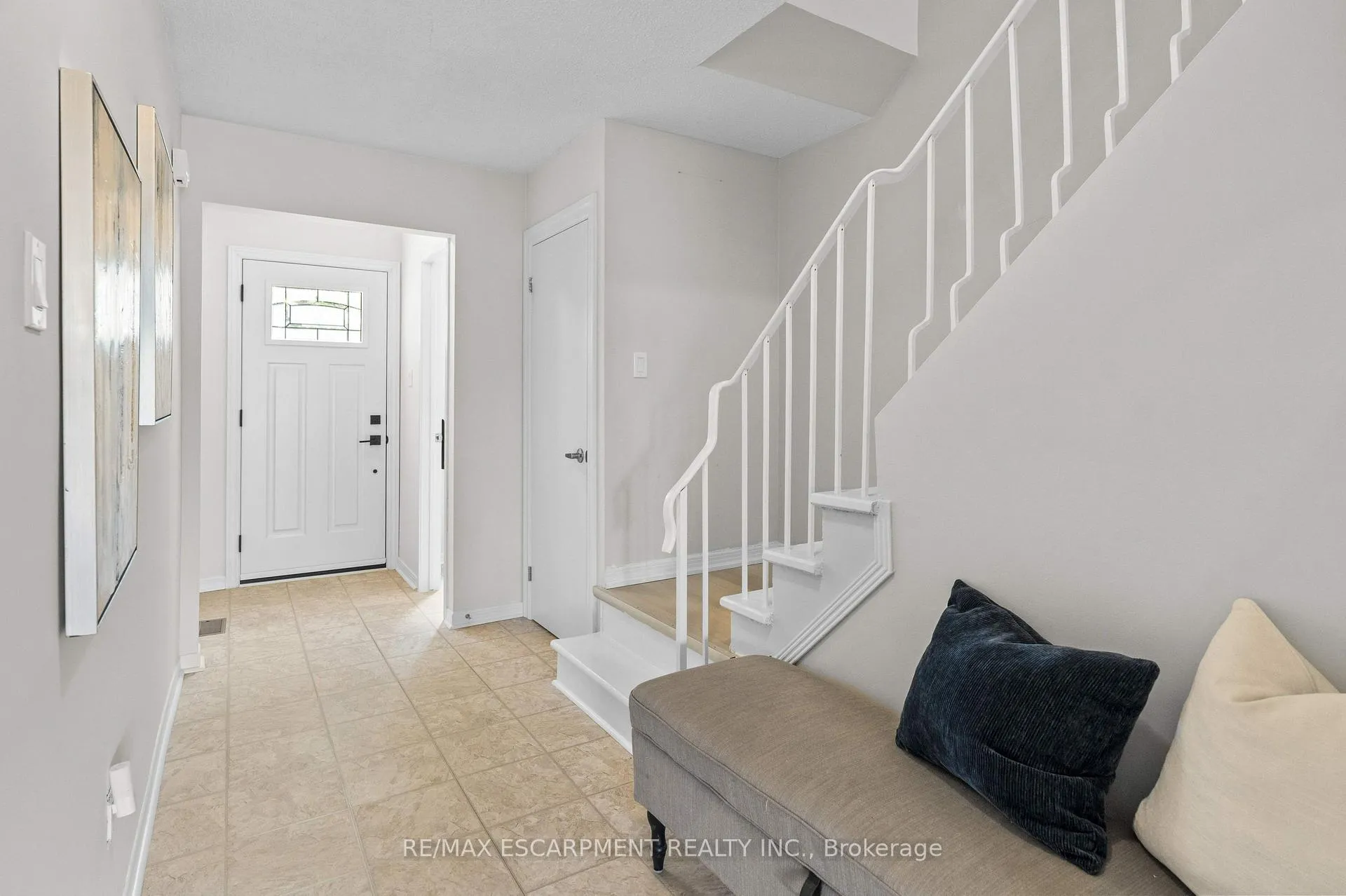 Photo 11 of Unit 1, 4197 Longmoor Drive, Burlington, Shoreacres — HOMEH