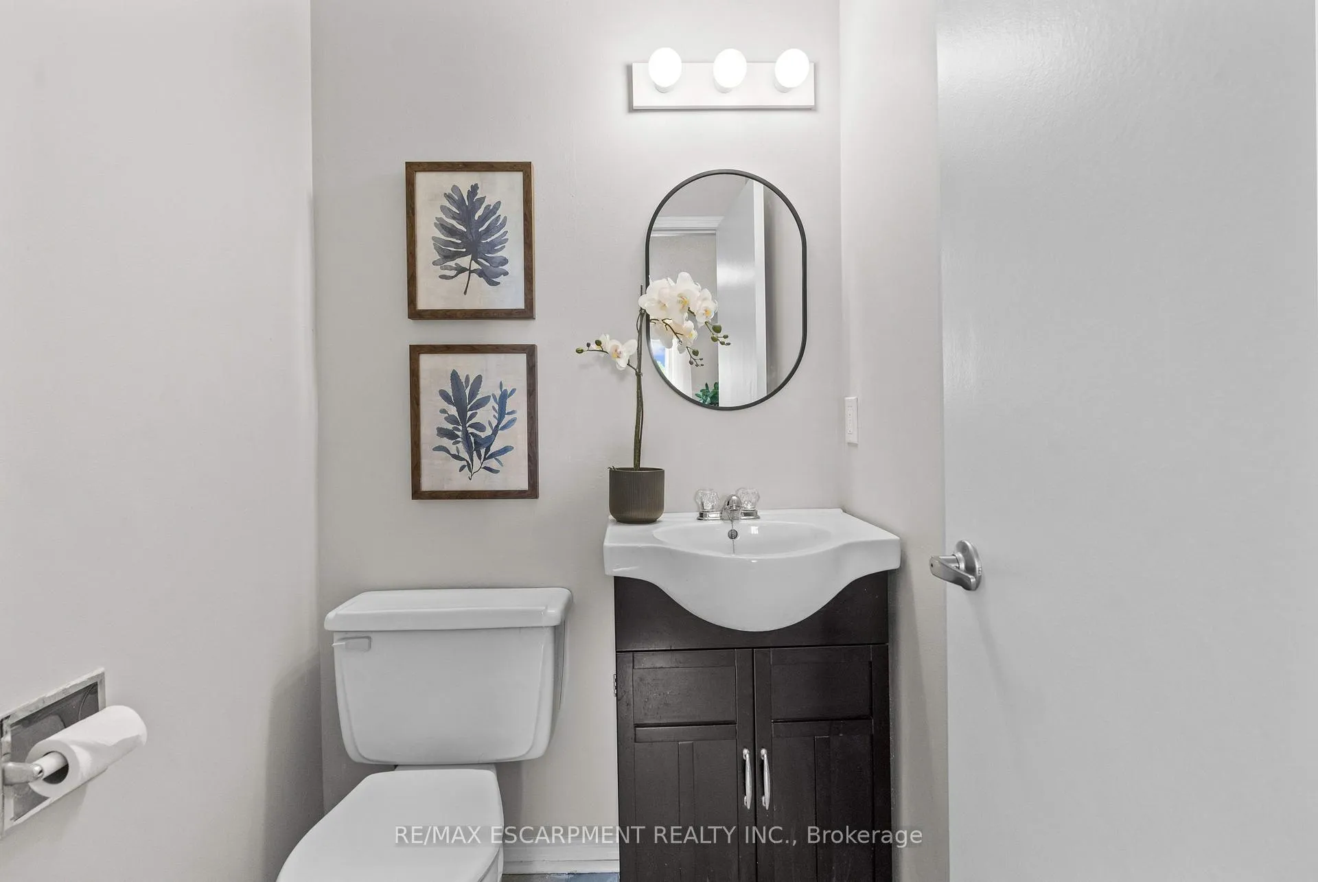 Photo 15 of Unit 1, 4197 Longmoor Drive, Burlington, Shoreacres — HOMEH