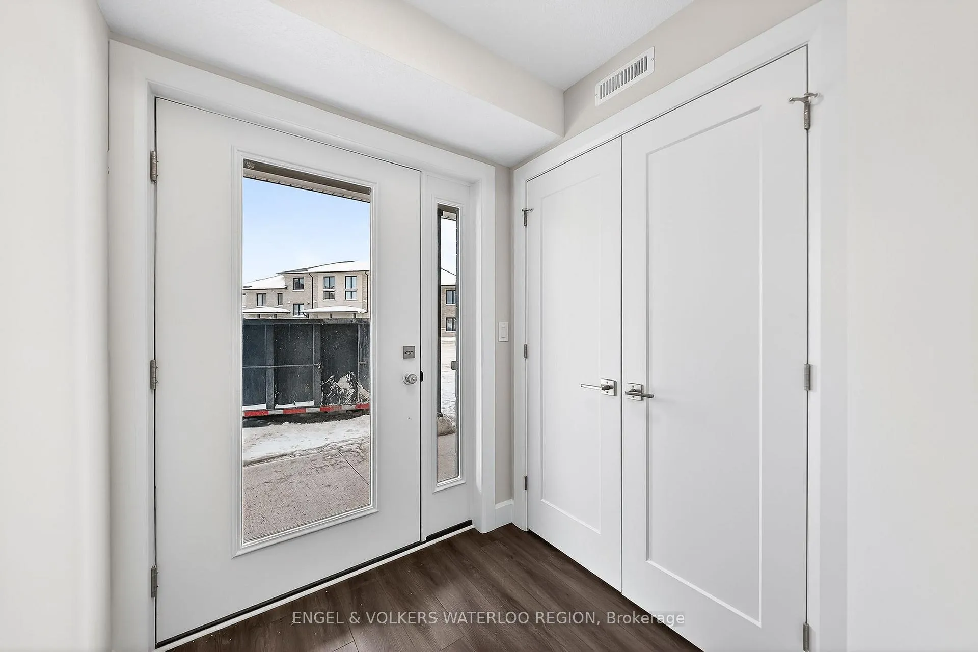 Photo 5 of Unit 50, 3202 Vivian Line, Stratford — HOMEH