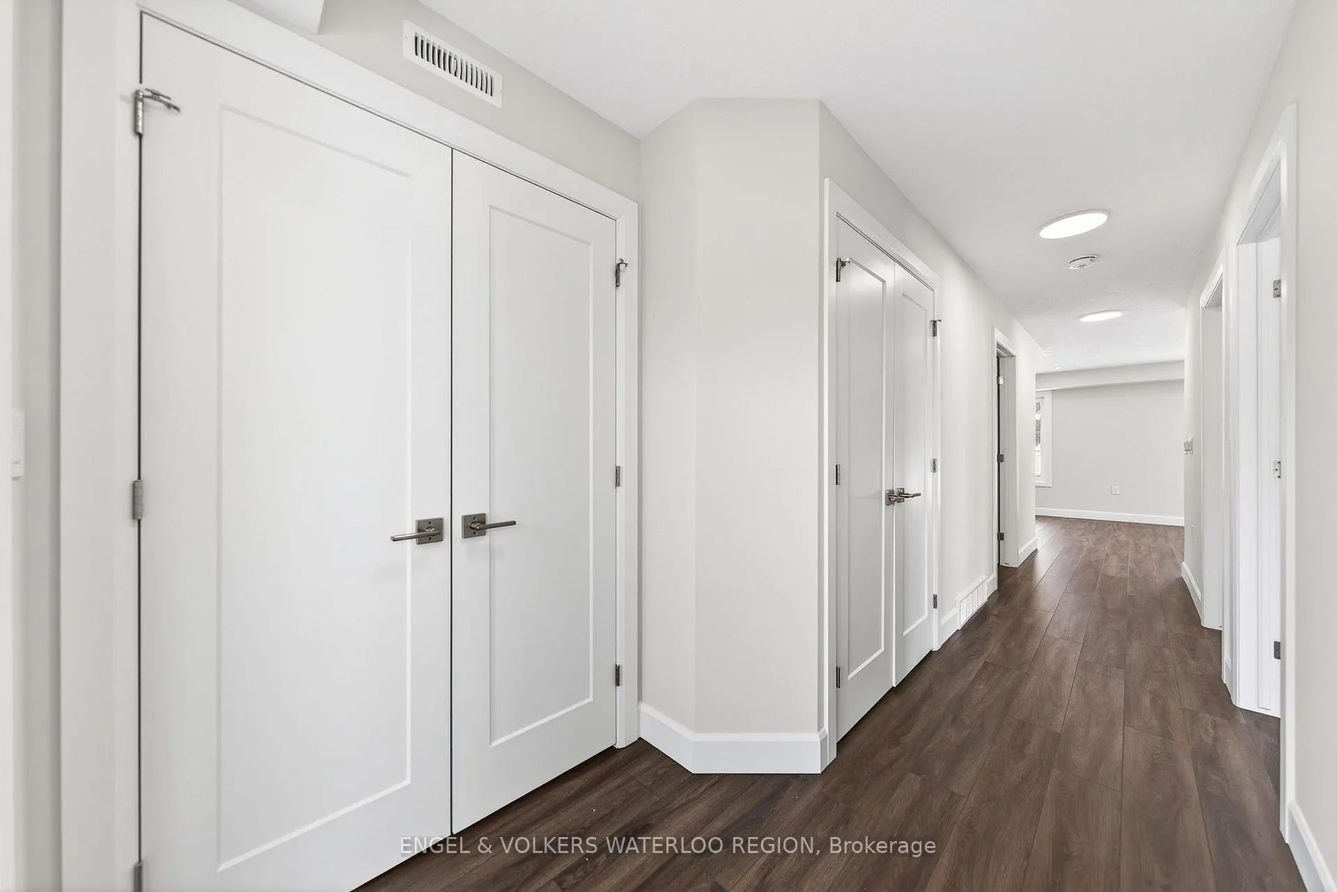 Photo 6 of Unit 50, 3202 Vivian Line, Stratford — HOMEH