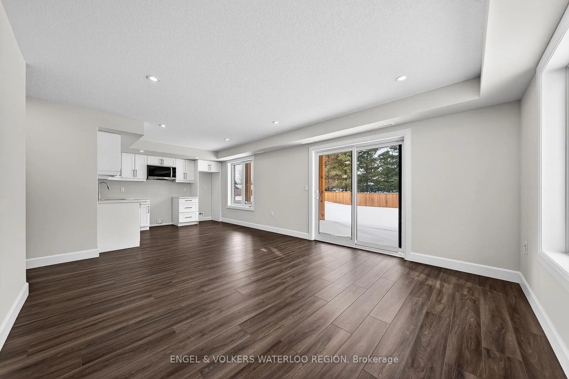 Photo 12 of Unit 50, 3202 Vivian Line, Stratford — HOMEH