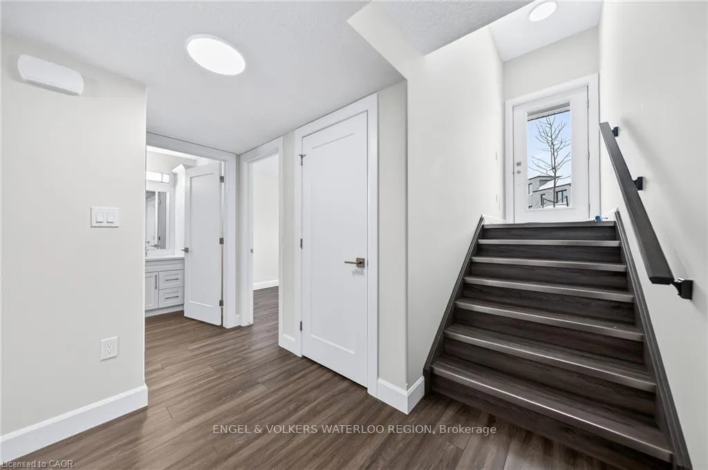 Photo 5 of Unit 46, 3202 Vivian Line, Stratford — HOMEH
