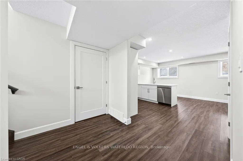 Photo 9 of Unit 46, 3202 Vivian Line, Stratford — HOMEH
