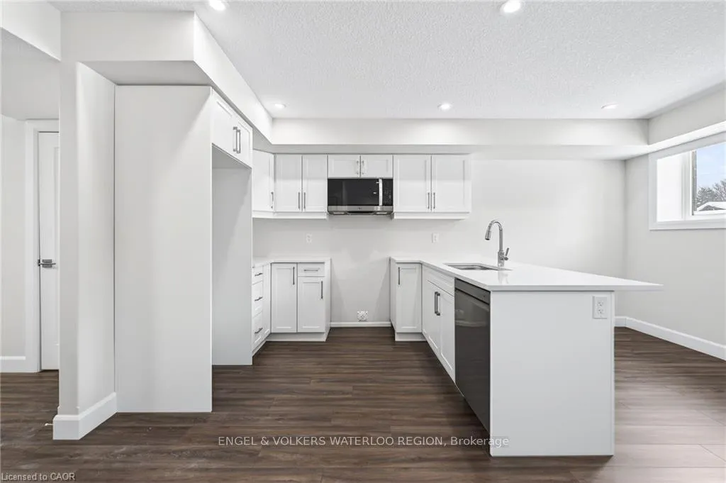 Photo 14 of Unit 46, 3202 Vivian Line, Stratford — HOMEH