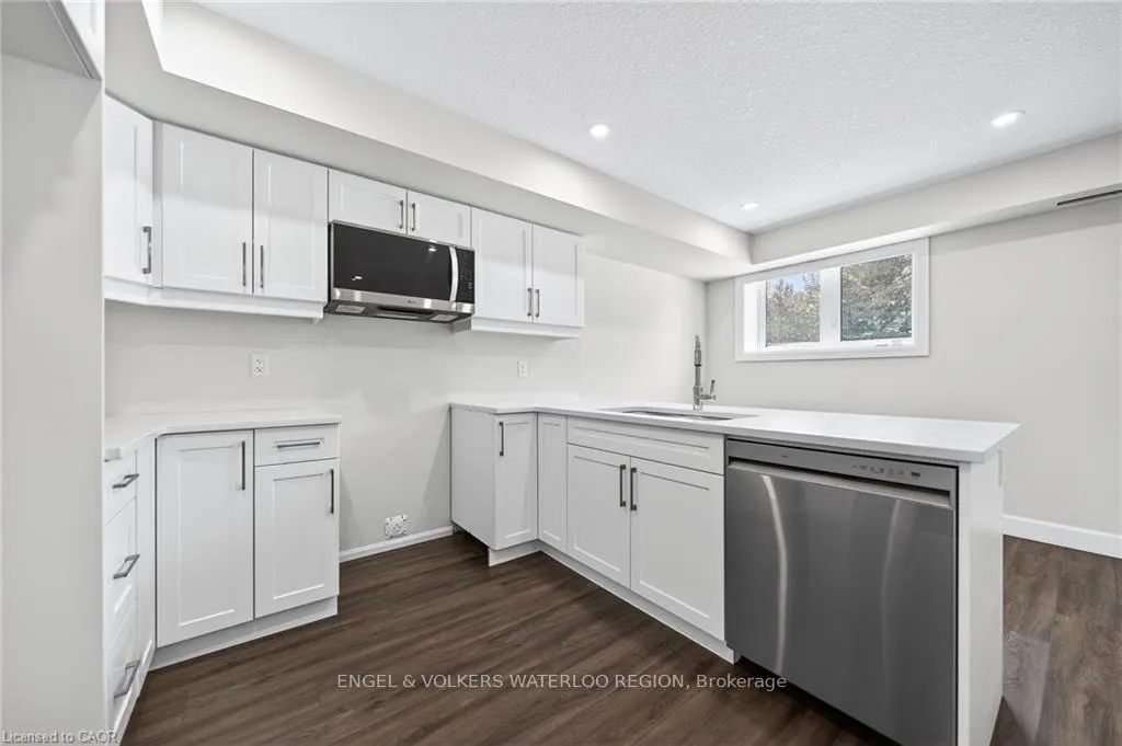 Photo 16 of Unit 46, 3202 Vivian Line, Stratford — HOMEH