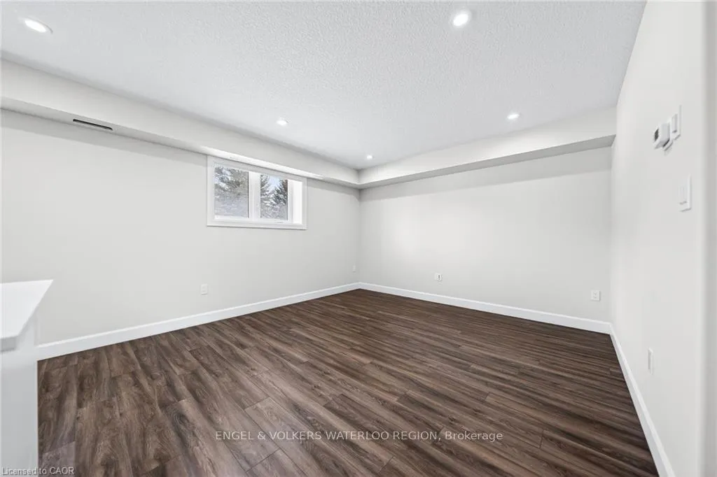 Photo 18 of Unit 46, 3202 Vivian Line, Stratford — HOMEH
