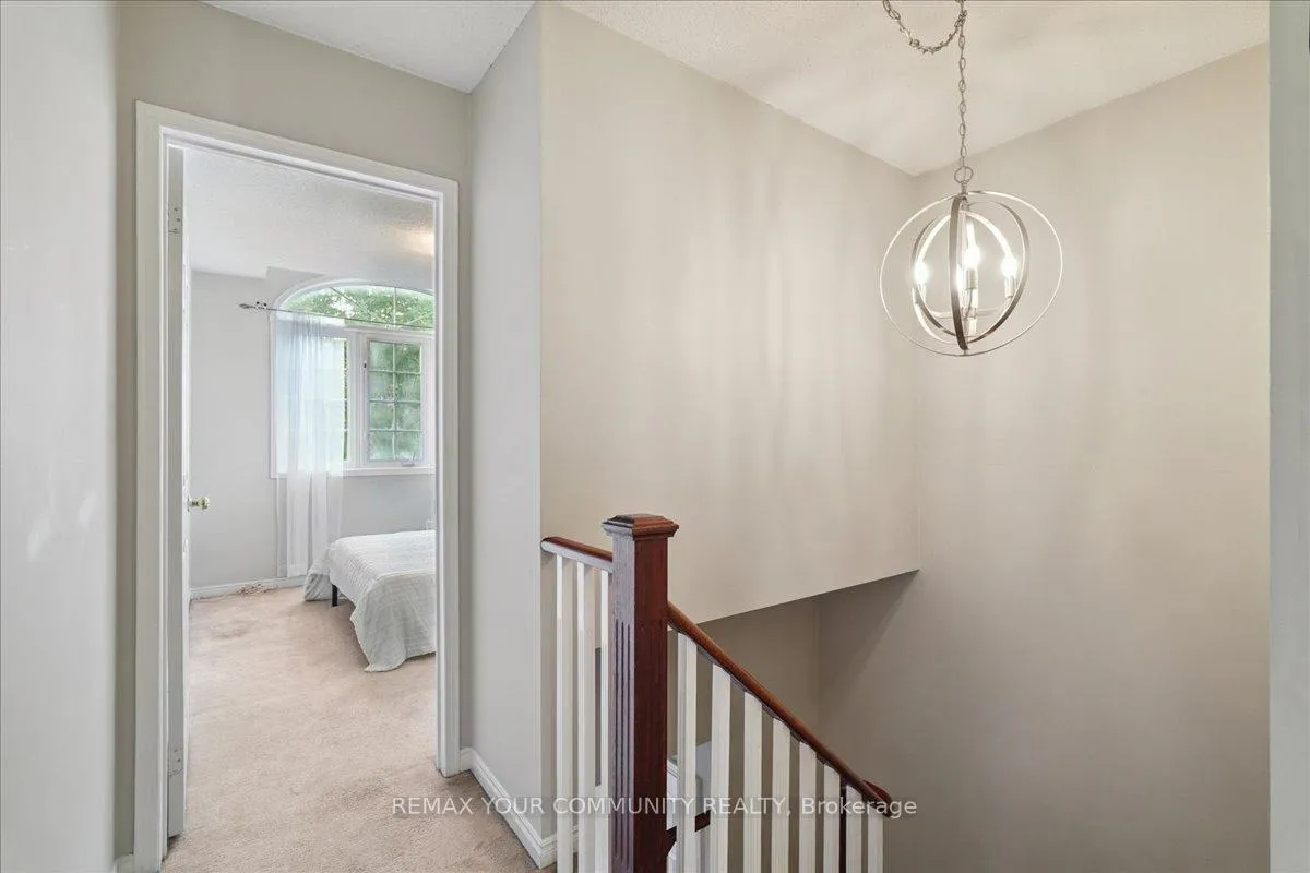 Photo 21 of 35 Timberview Drive, Vaughan, Patterson — HOMEH
