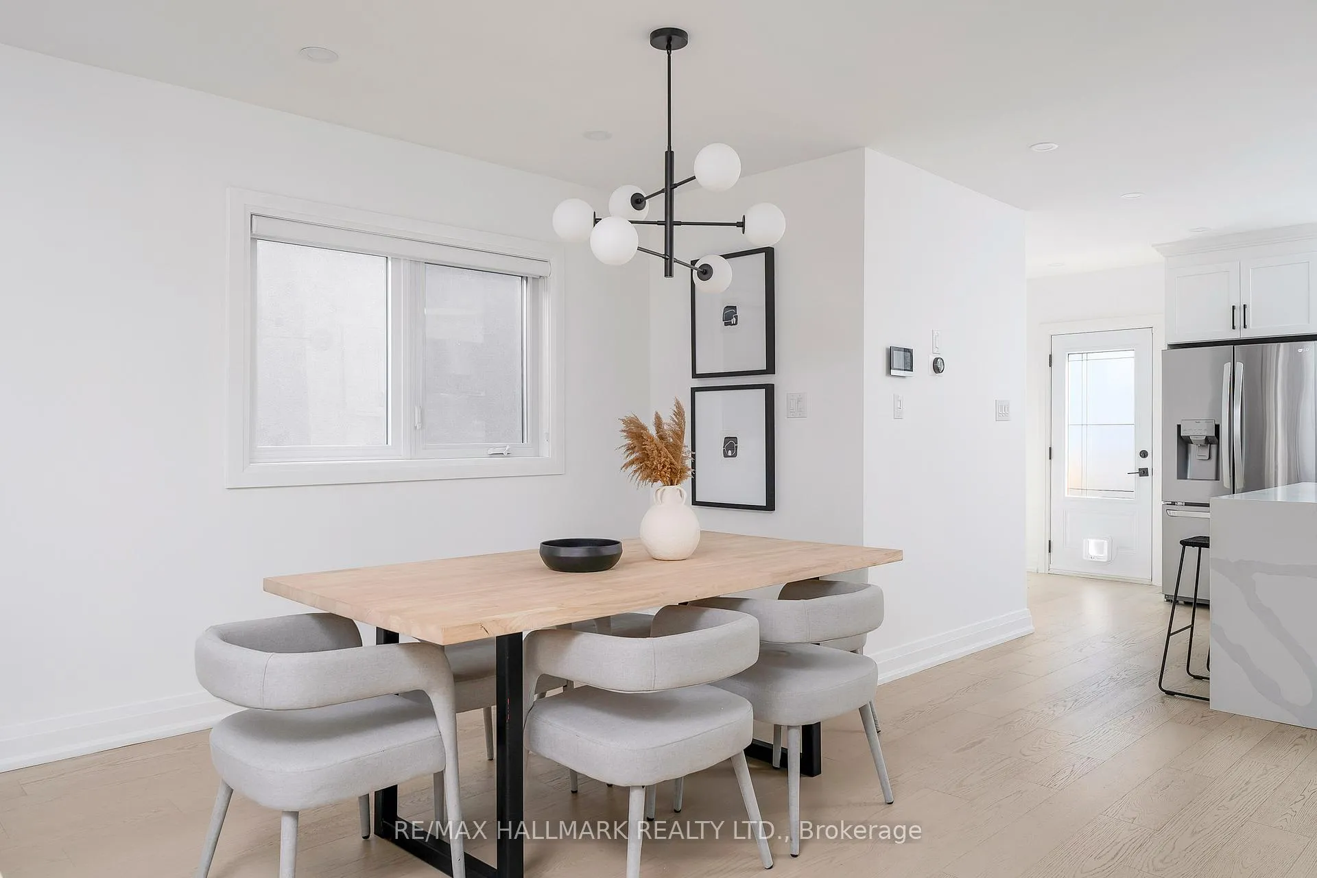 Photo 11 of 3 Thyra Avenue, Toronto, East York — HOMEH