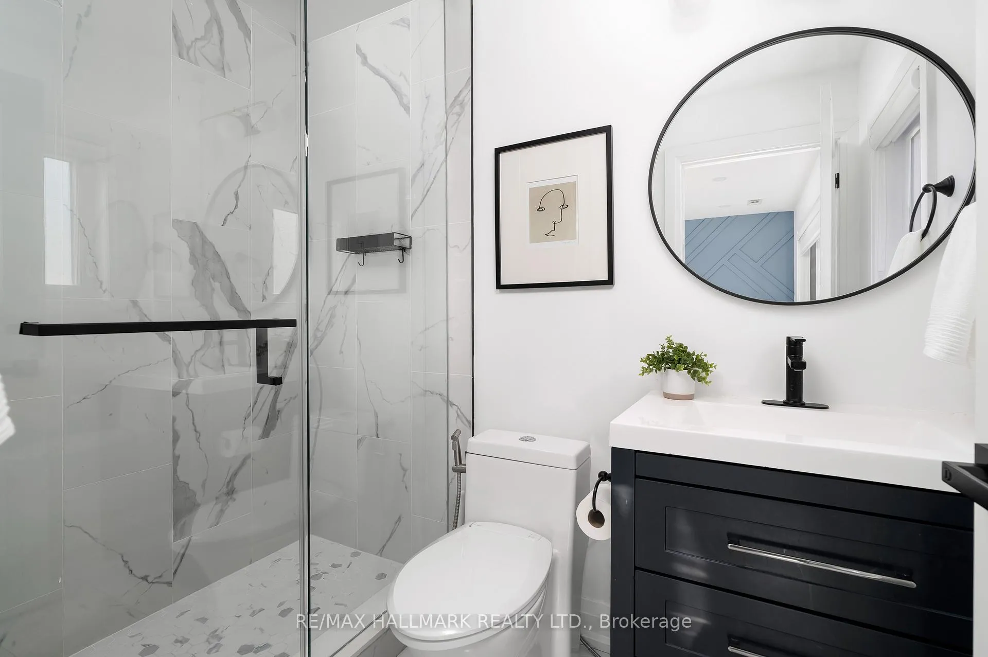 Photo 24 of 3 Thyra Avenue, Toronto, East York — HOMEH