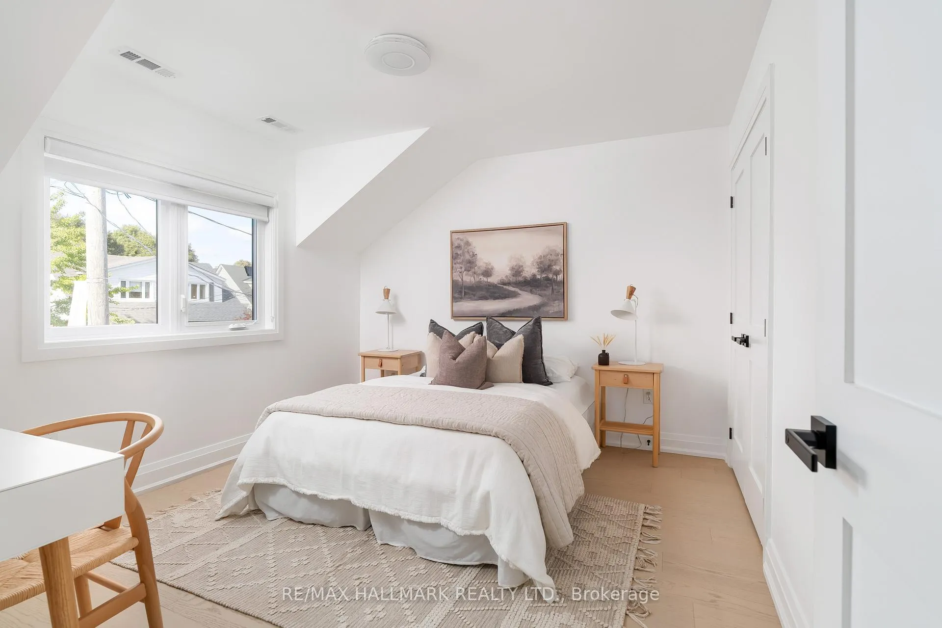 Photo 31 of 3 Thyra Avenue, Toronto, East York — HOMEH