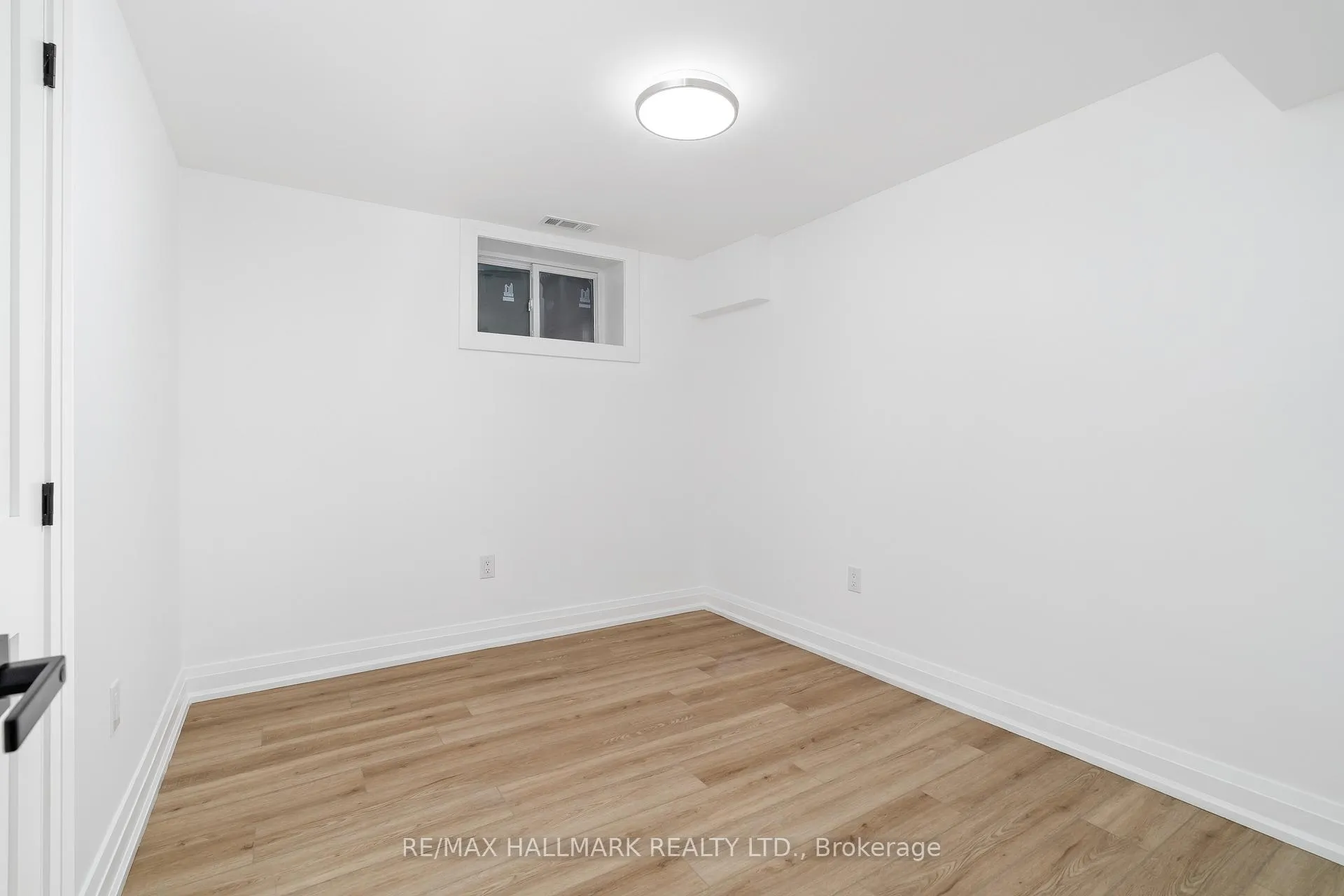 Photo 41 of 3 Thyra Avenue, Toronto, East York — HOMEH