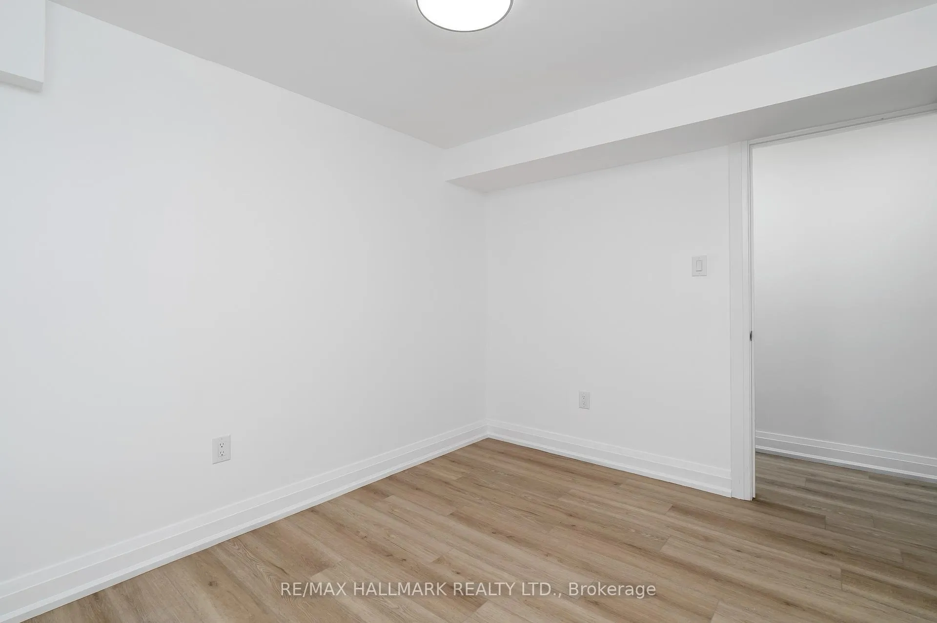 Photo 42 of 3 Thyra Avenue, Toronto, East York — HOMEH