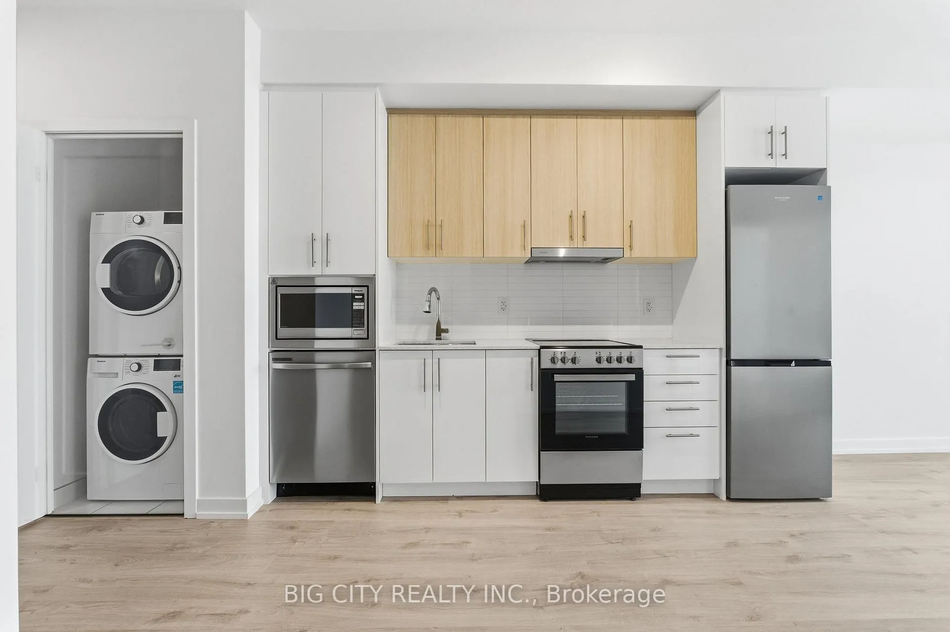 Photo 6 of Unit 1112, 9763 Markham Road, Markham, Greensborough — HOMEH