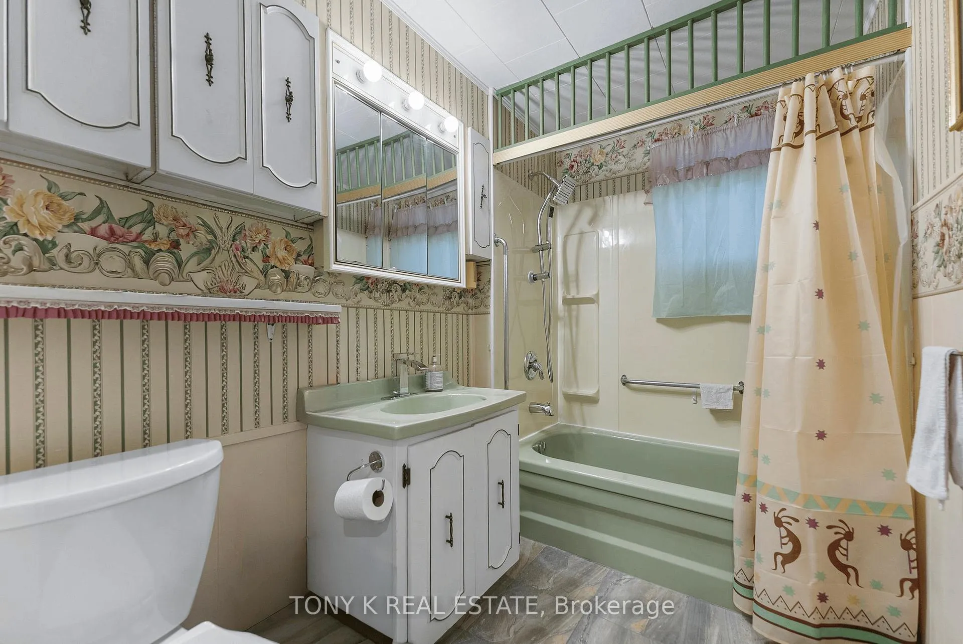 Photo 5 of 29325 Highway 28, Faraday — HOMEH