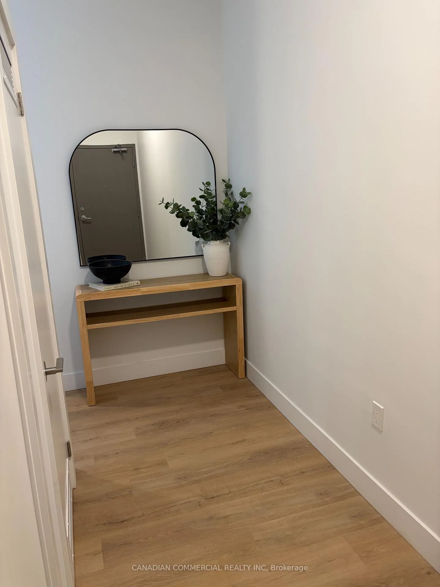 Photo 6 of Unit 1009, 1029 Talbot Street, St. Thomas — HOMEH