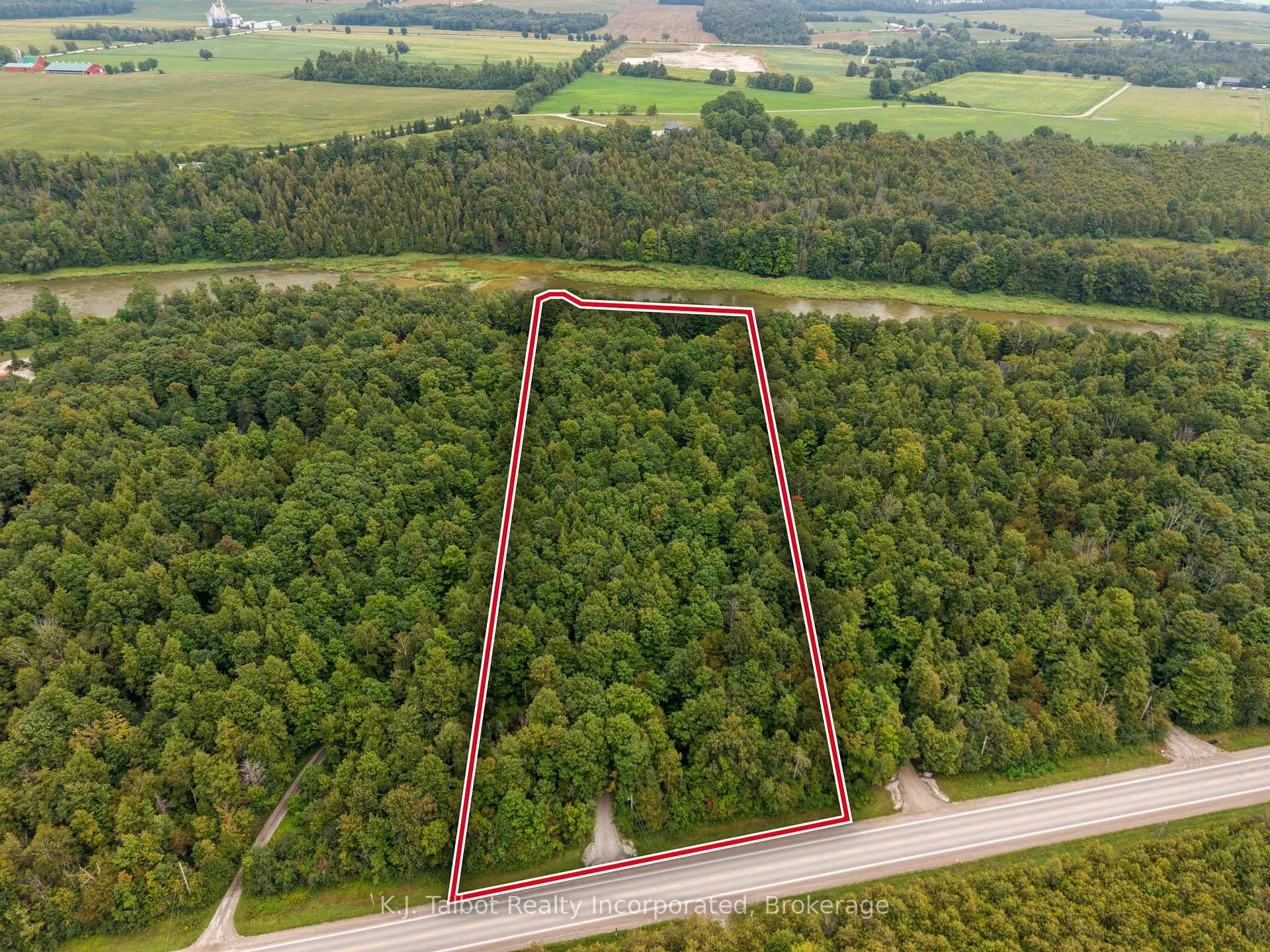 Photo 4 of 80602 Benmiller Line, Central Huron, Goderich — HOMEH