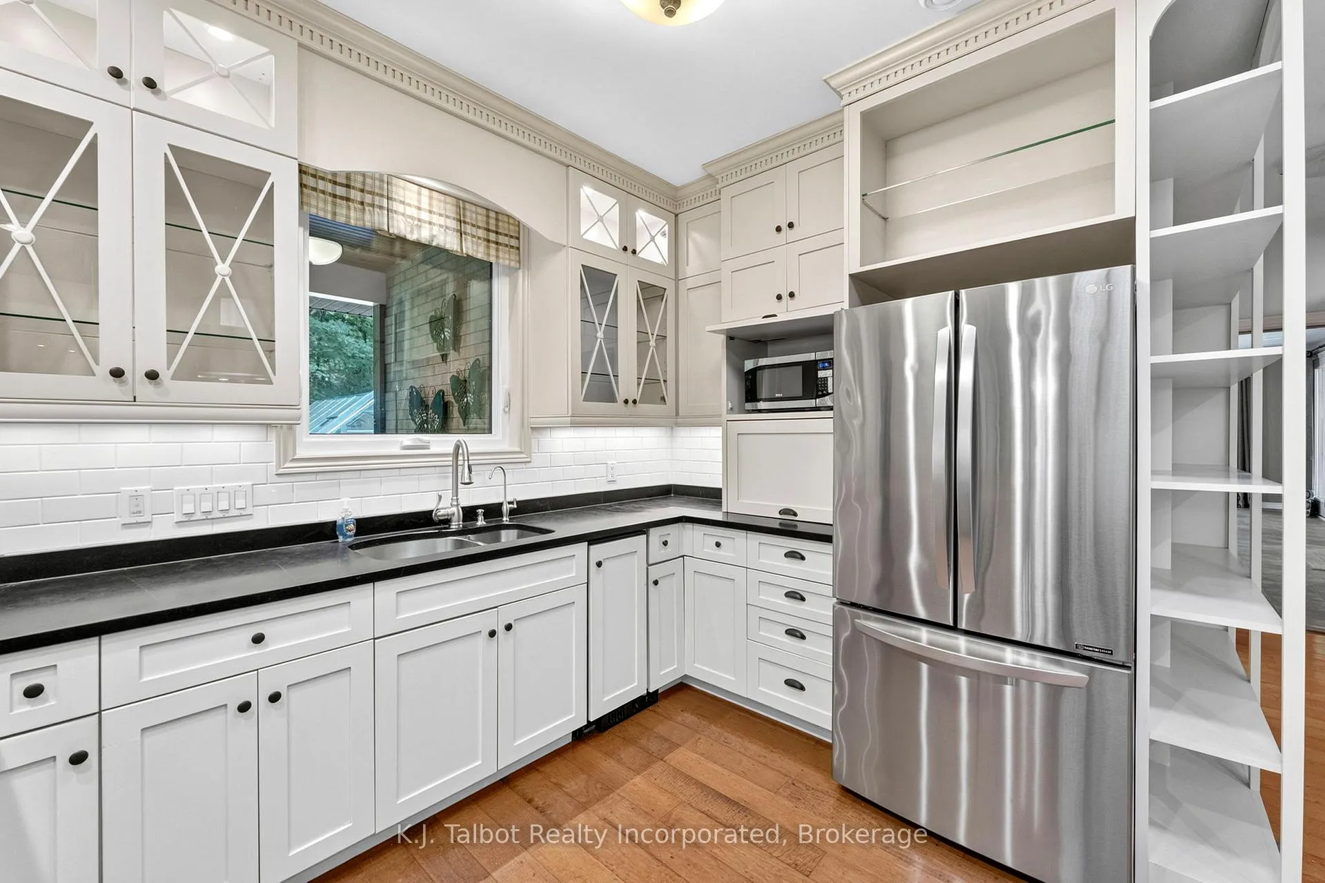 Photo 20 of 80602 Benmiller Line, Central Huron, Goderich — HOMEH