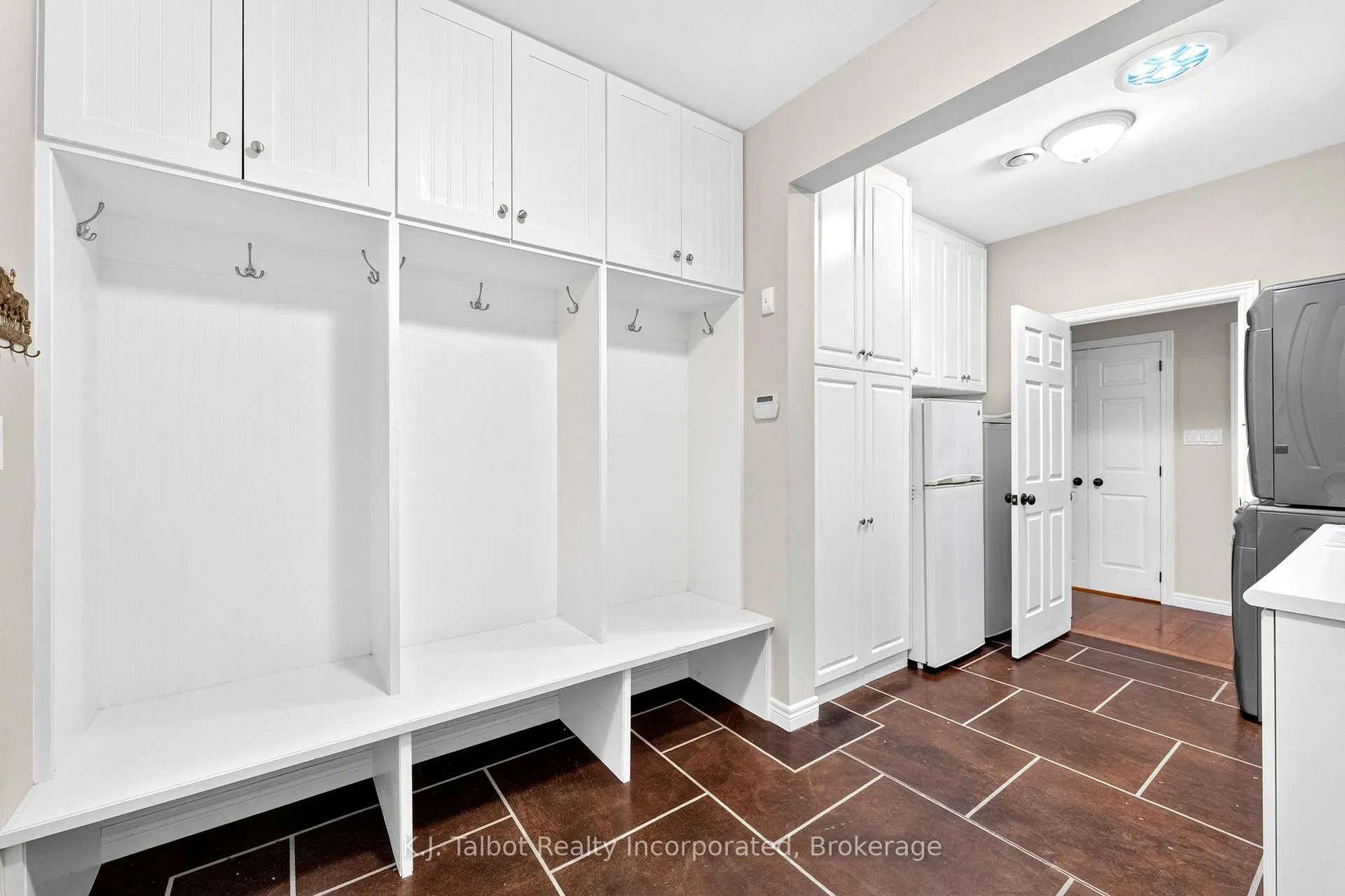 Photo 22 of 80602 Benmiller Line, Central Huron, Goderich — HOMEH