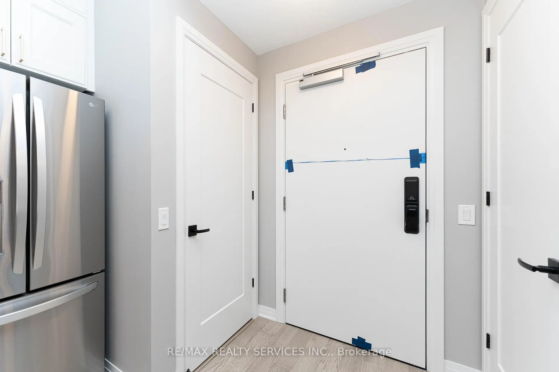 Photo 10 of Unit 421, 460 Gordon Krantz Avenue, Milton, Walker — HOMEH